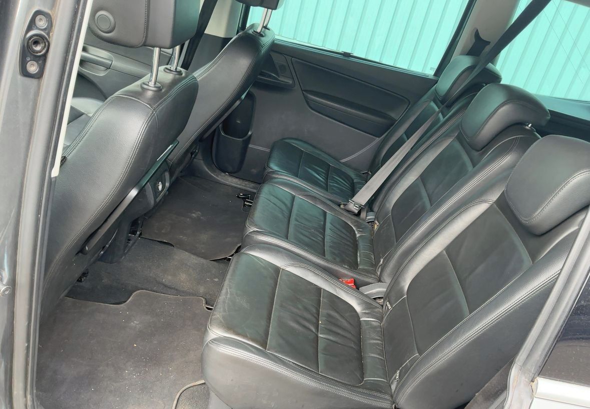 Volkswagen Sharan, 2.0 Tdi 103KW KůŽE 7-MÍST XENO - fotka 2