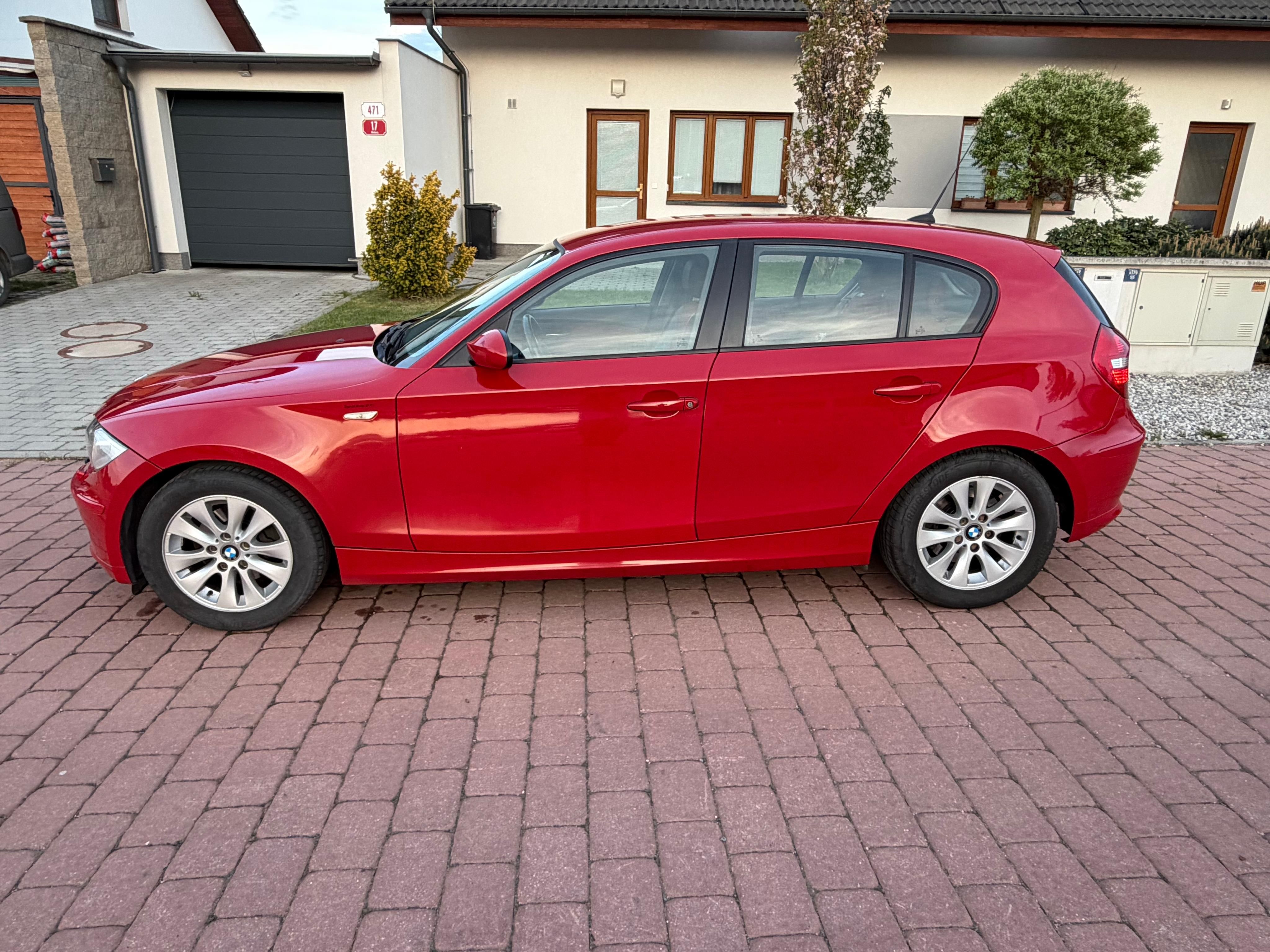 BMW Řada 1, Bmw Řada 1,118d, 105kW, xenony