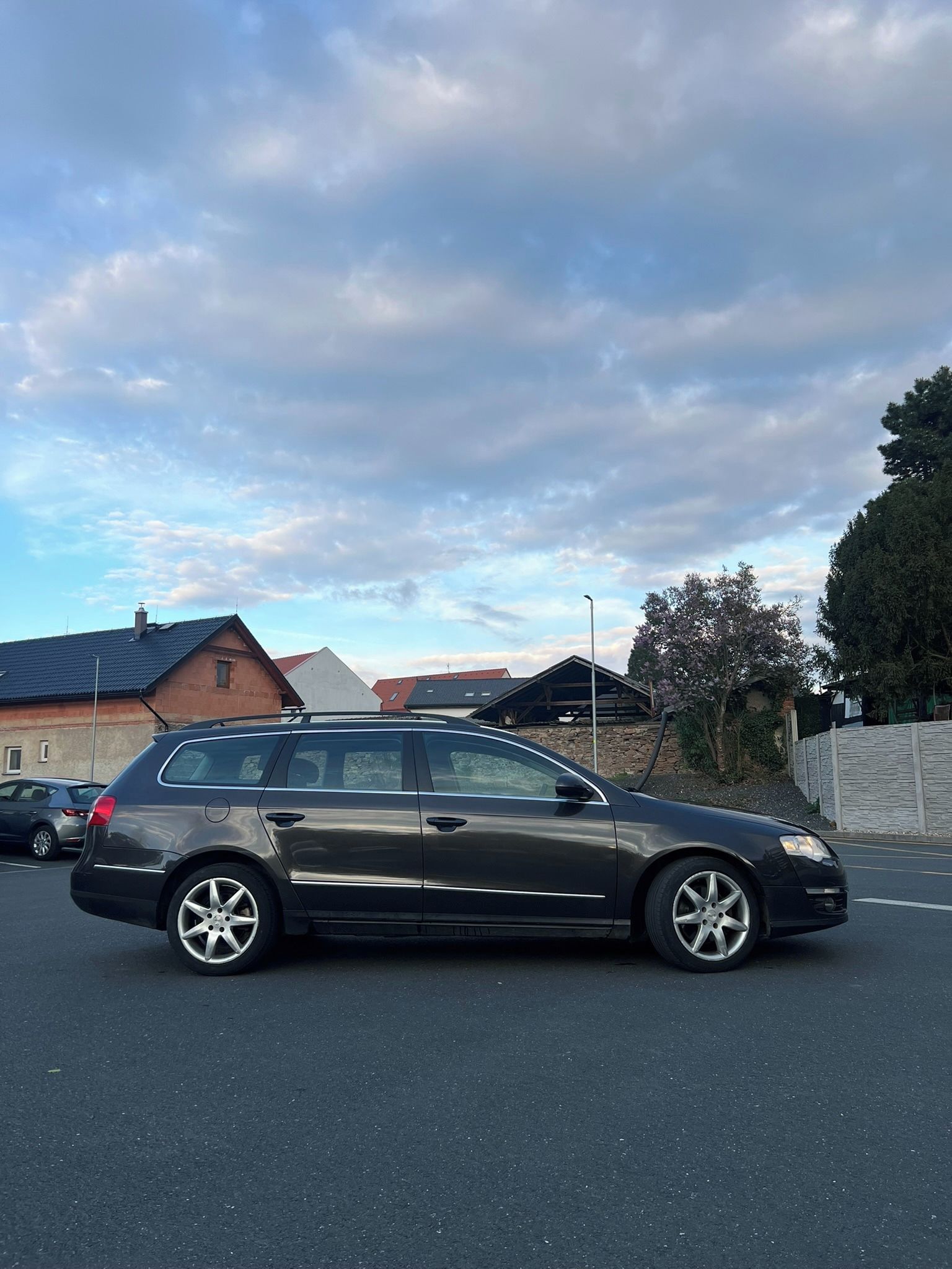 Volkswagen Passat, 2.0 TDI 103kw/AUTOMAT/NOVÁ STK - fotka 4