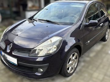 Renault Clio CRC9