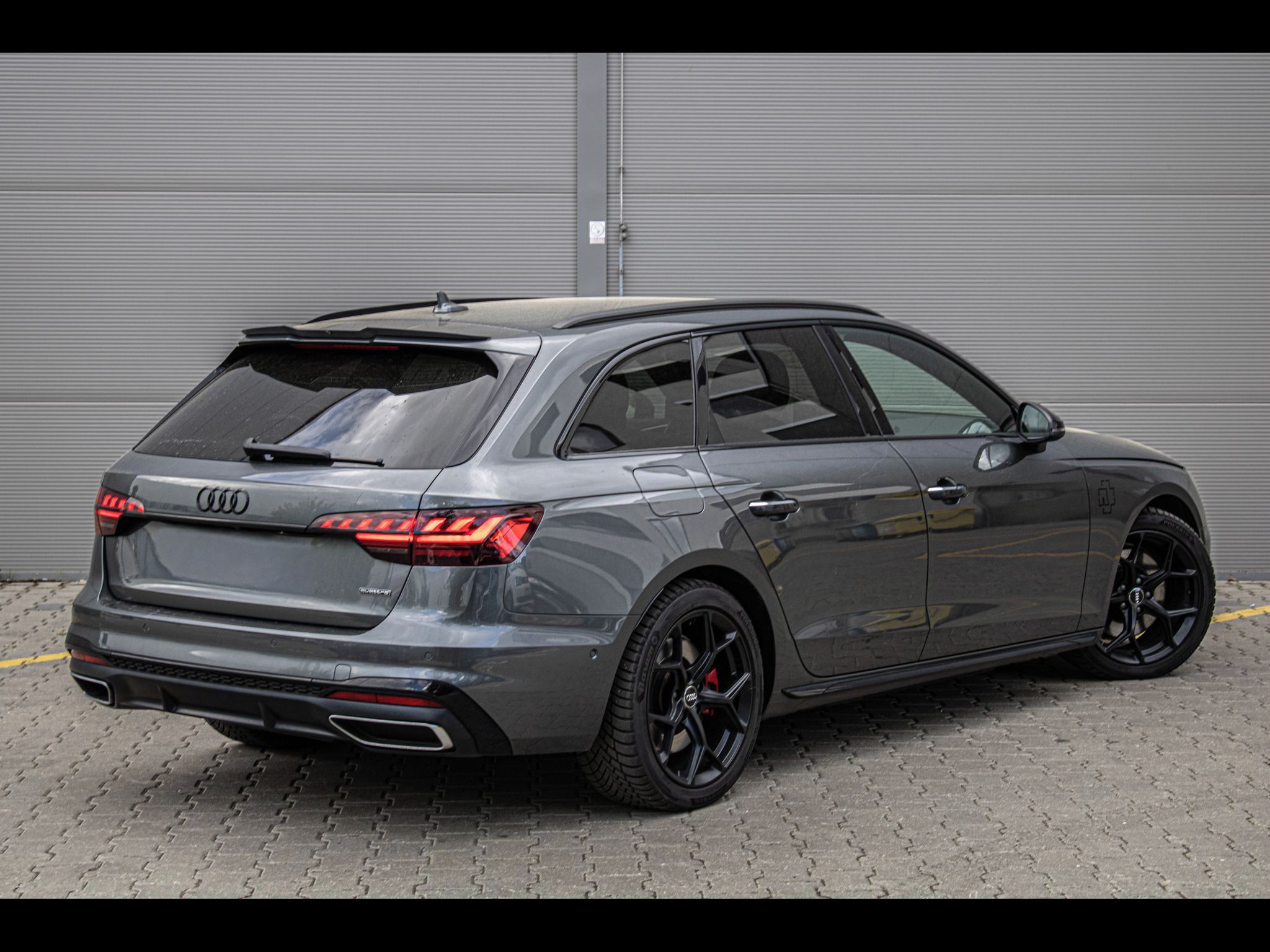 Audi A4 - fotka 6