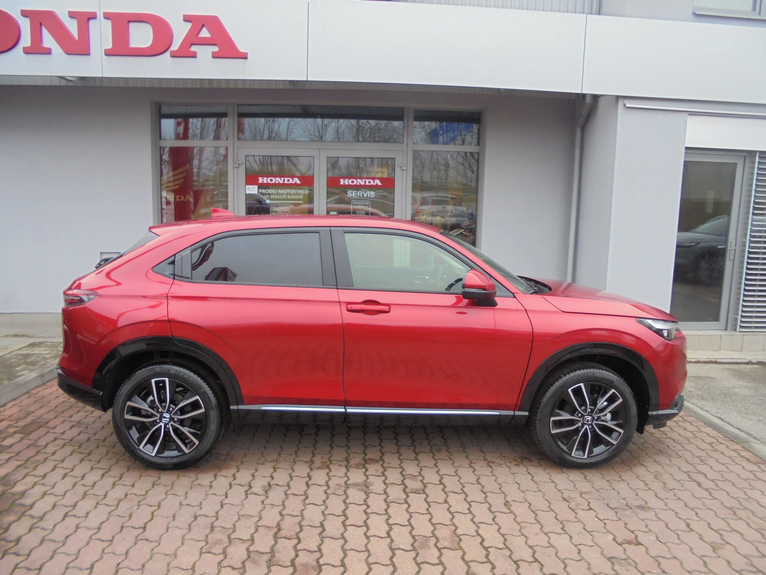 Honda HR-V, 1.5e:HEV ADVANCE PLUS 27 - fotka 5