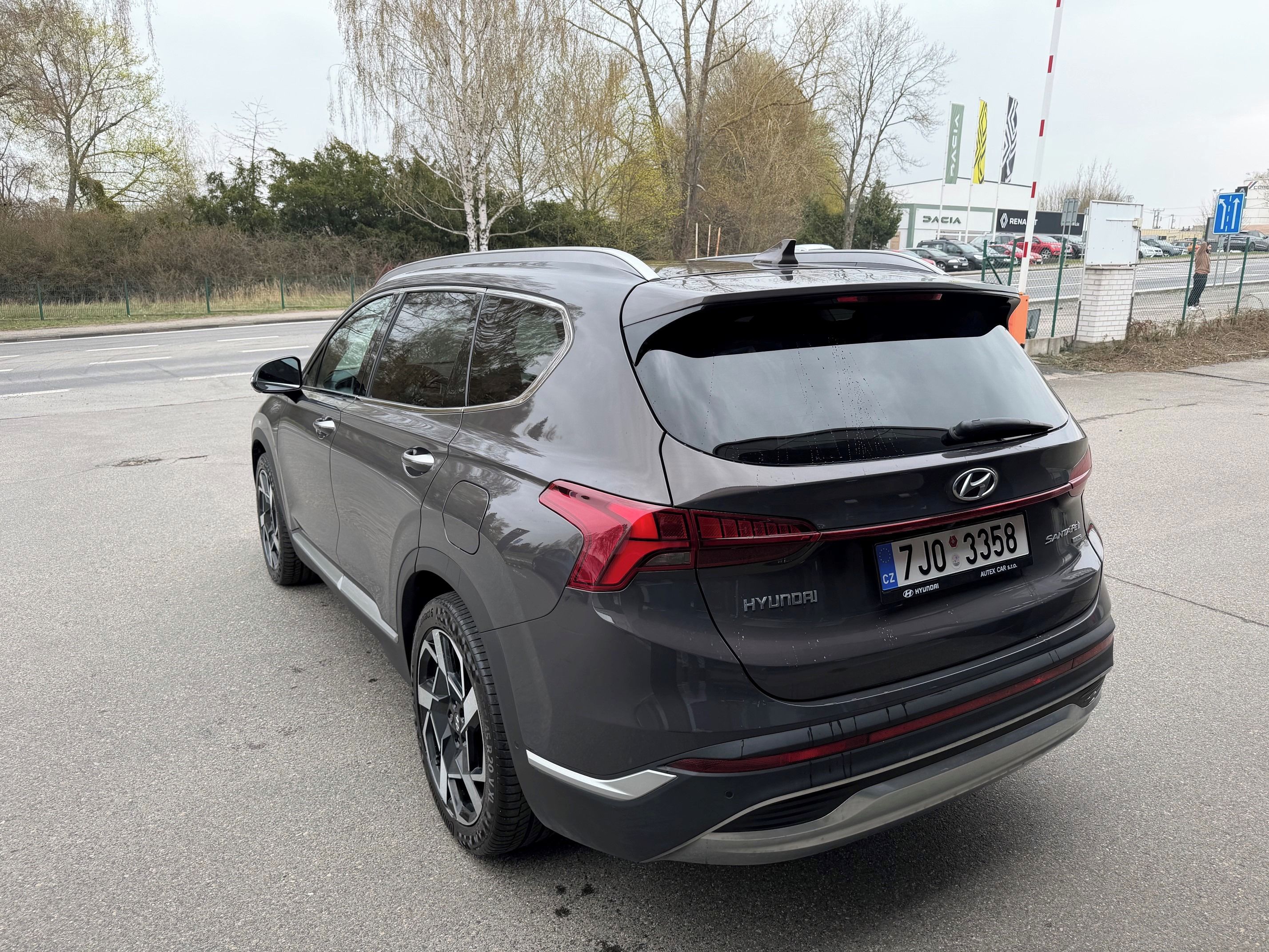 Hyundai Santa Fe, 2.2 CRDi 4WD DCT STYLE PREMIUM - fotka 3