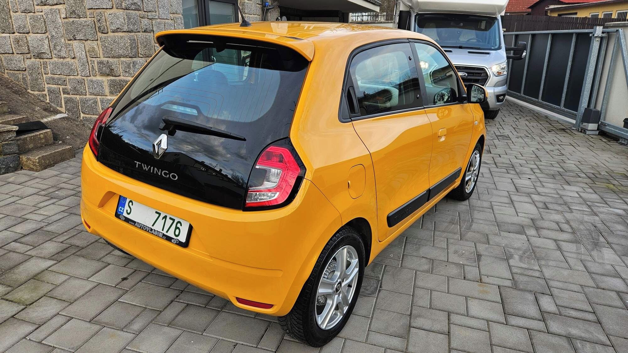 Renault Twingo, 1.0 SCE 75 2020 37tkm serviska - fotka 6
