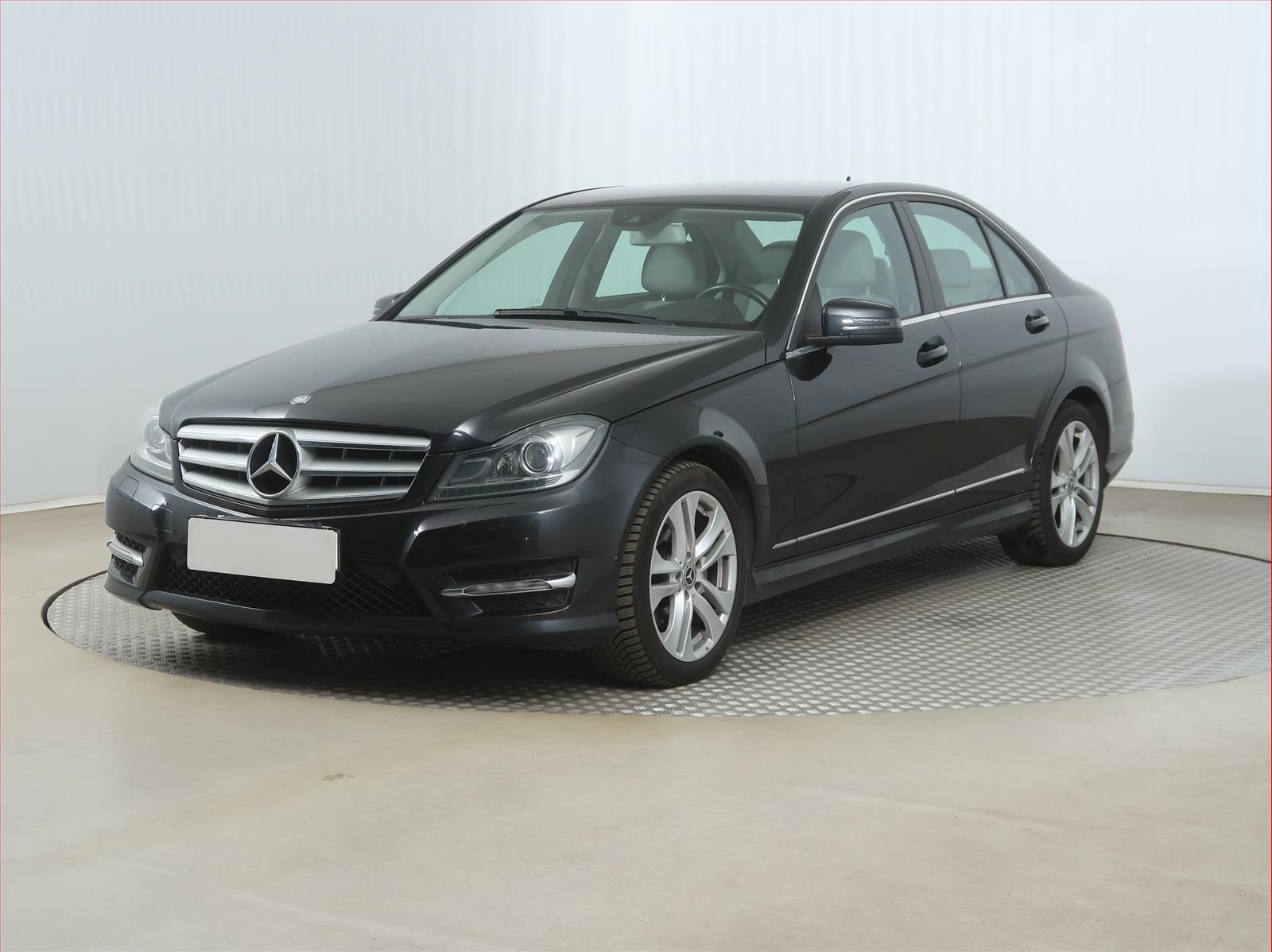 Mercedes-Benz Třídy C, 200, Avantgarde, Navi, Xenony - fotka 2