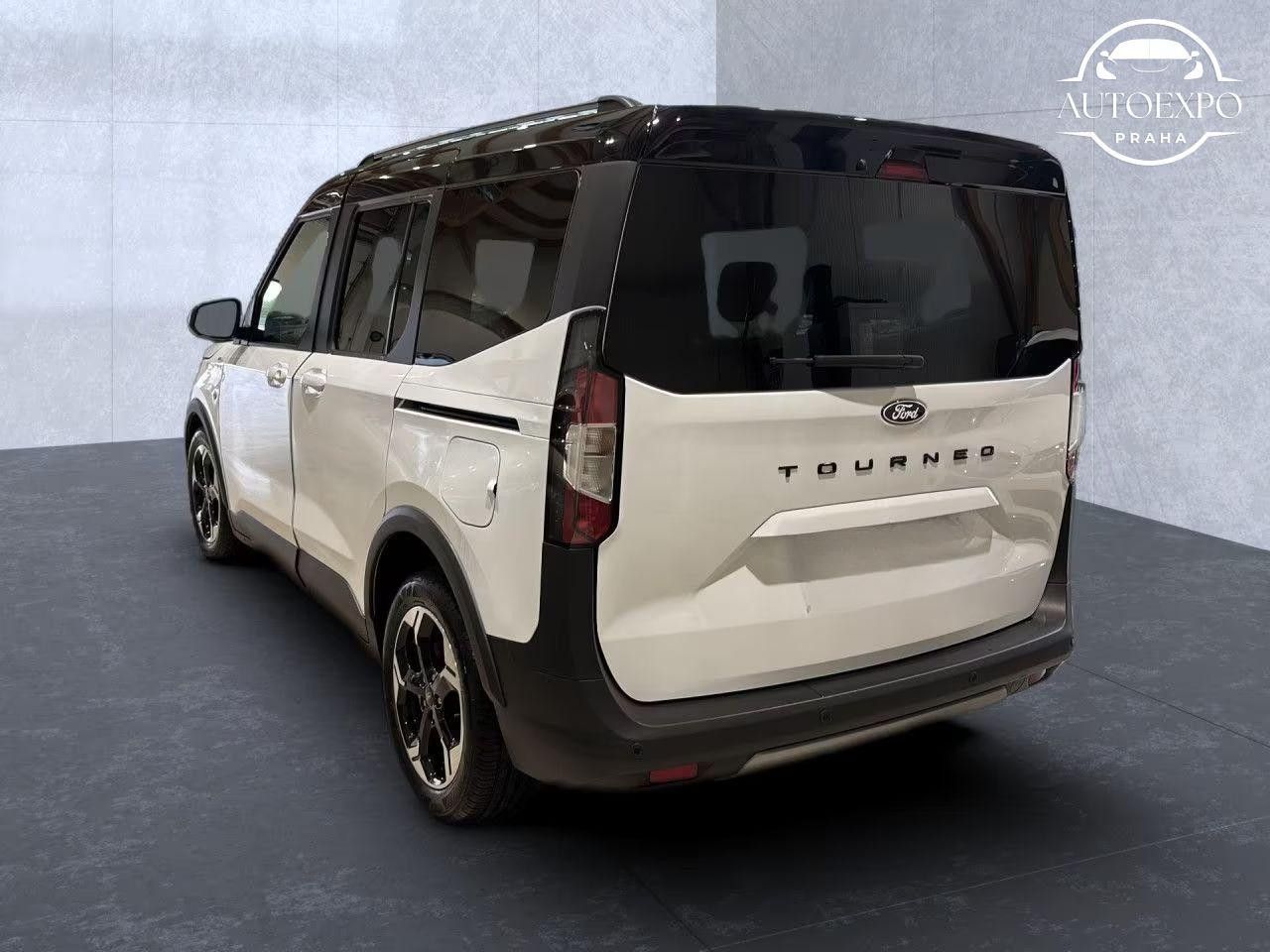 Ford Tourneo Courier, Active Automatik* Navigace* - fotka 2
