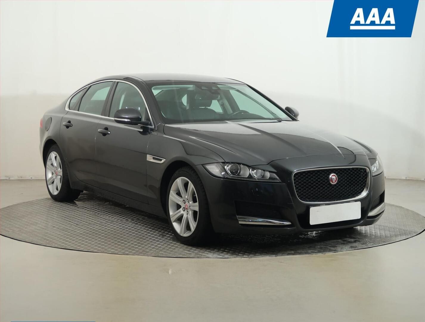 Jaguar XF, E-Performance, Automat, Kůže