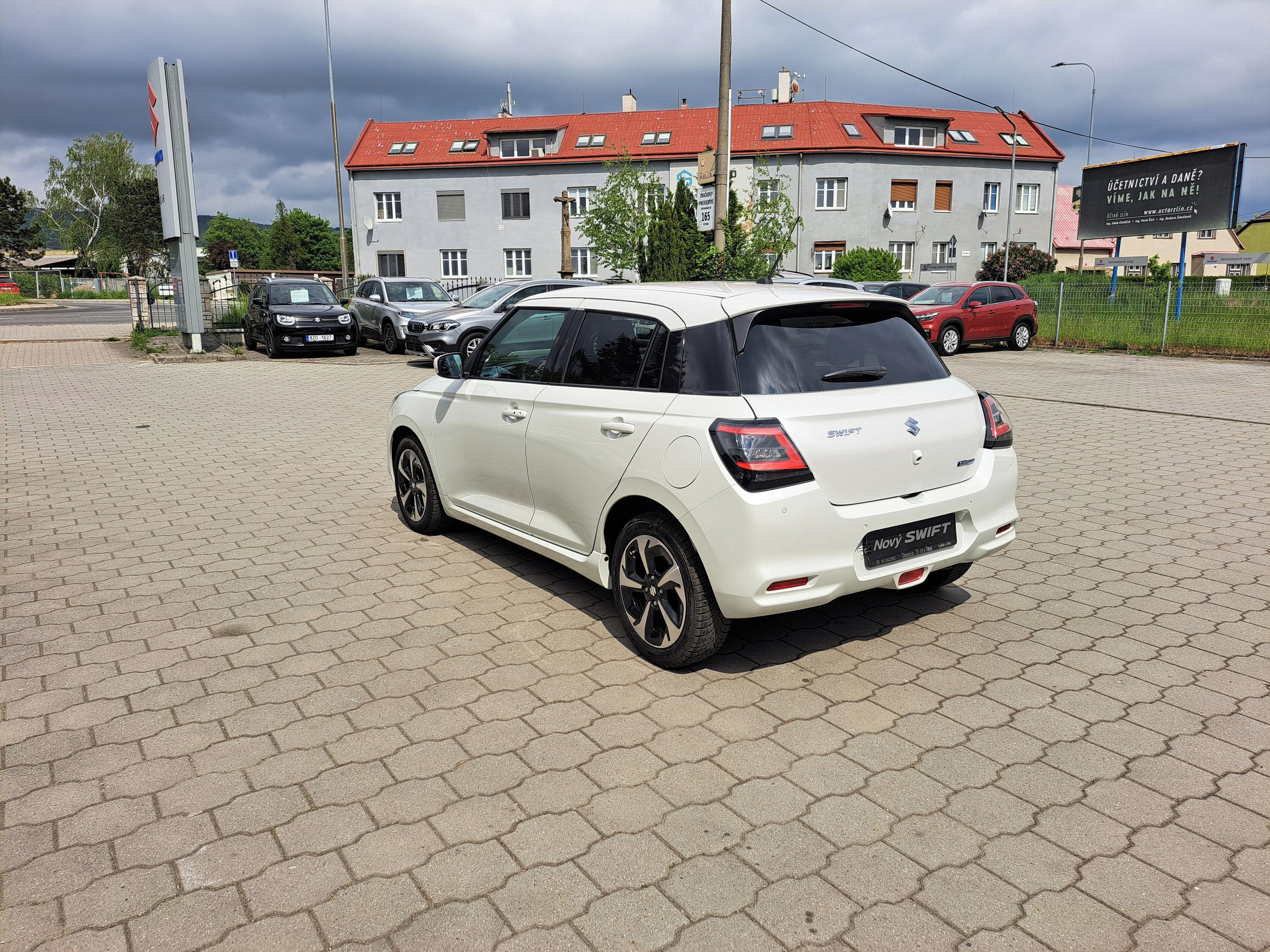 Suzuki Swift, 1,2 Hybrid Elegance 4x2 - fotka 4