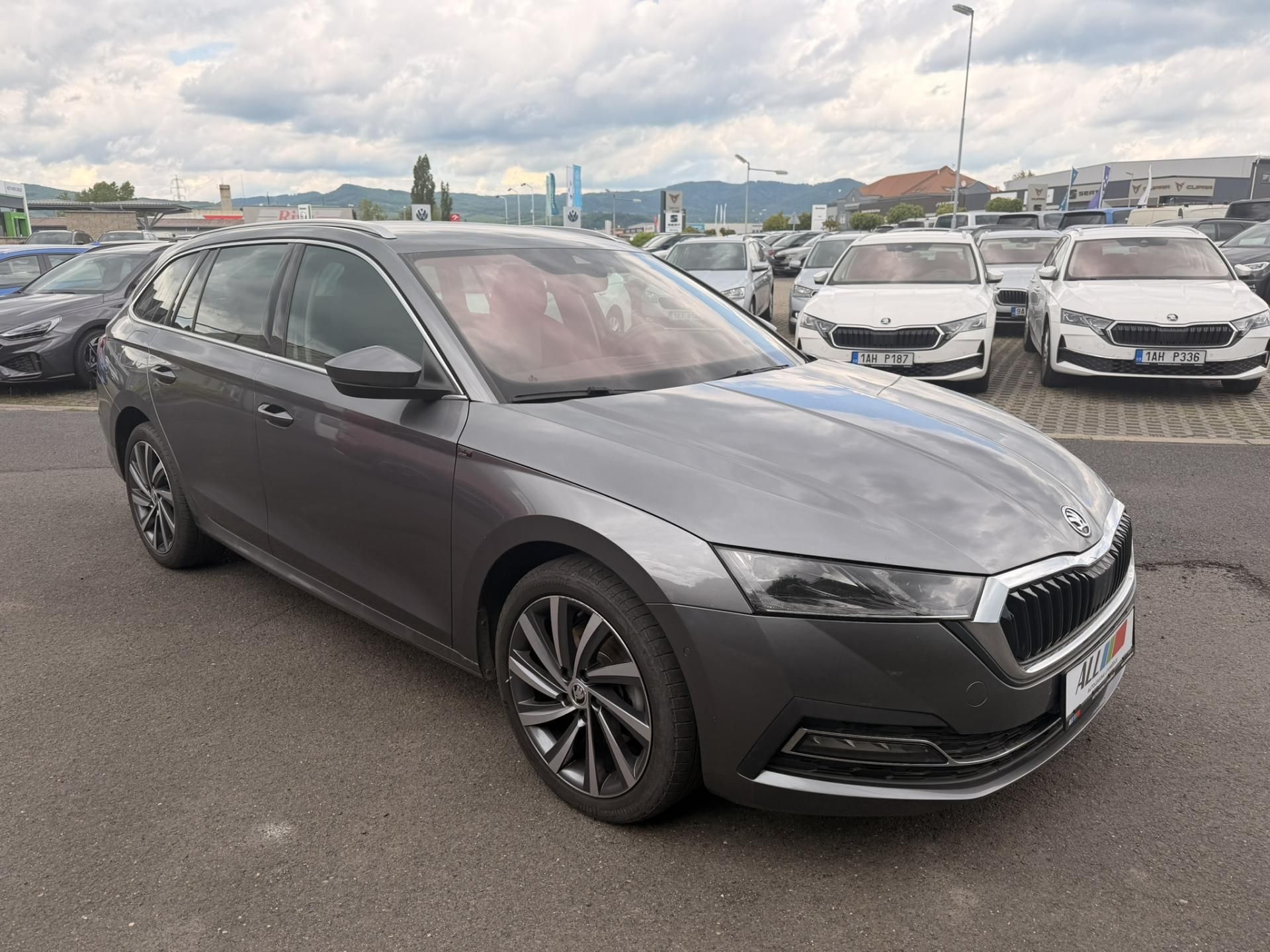 Škoda Octavia - fotka 3