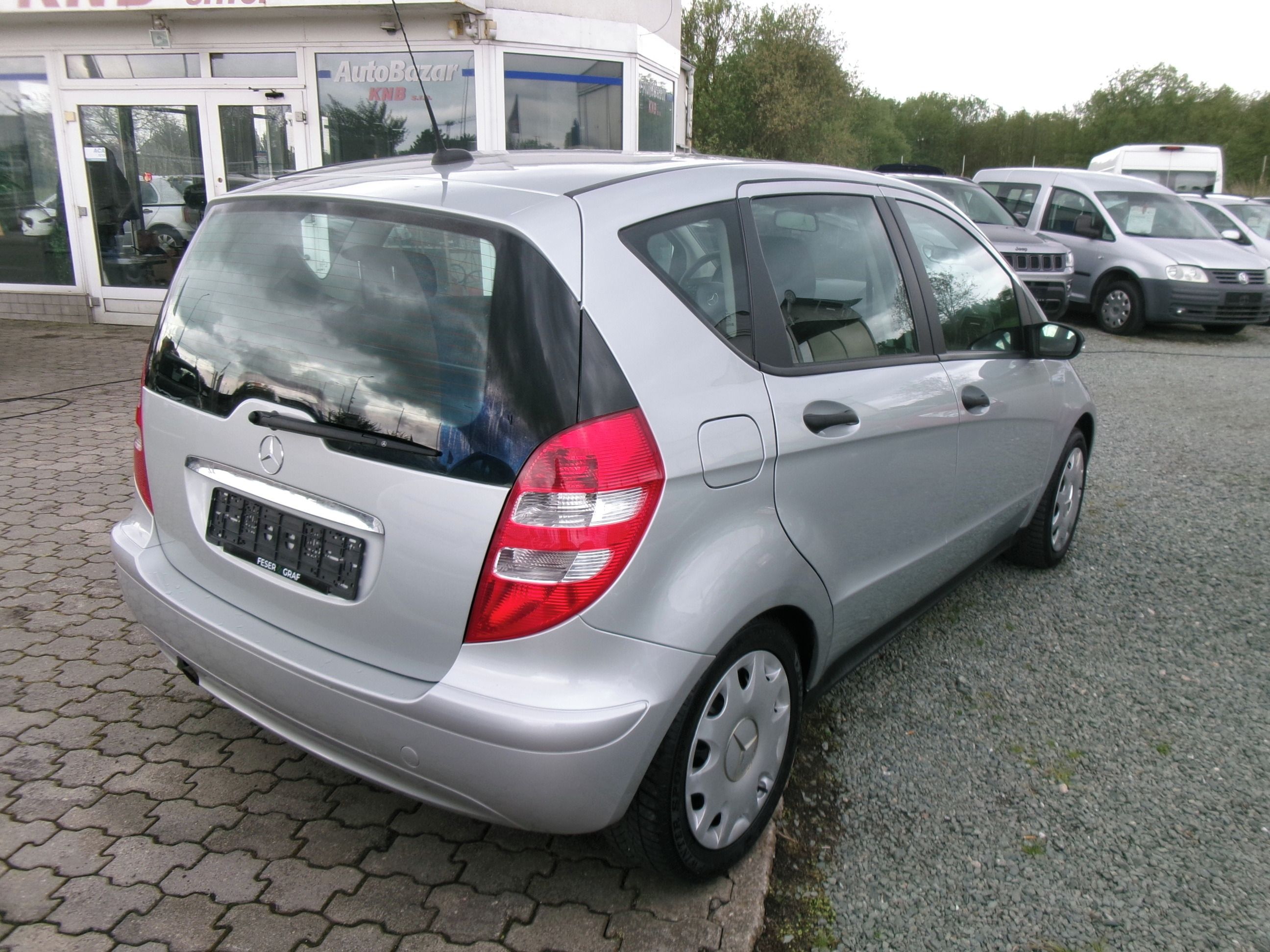 Mercedes-Benz Třídy A, 200i 100kw,1.maj.serviska - fotka 6