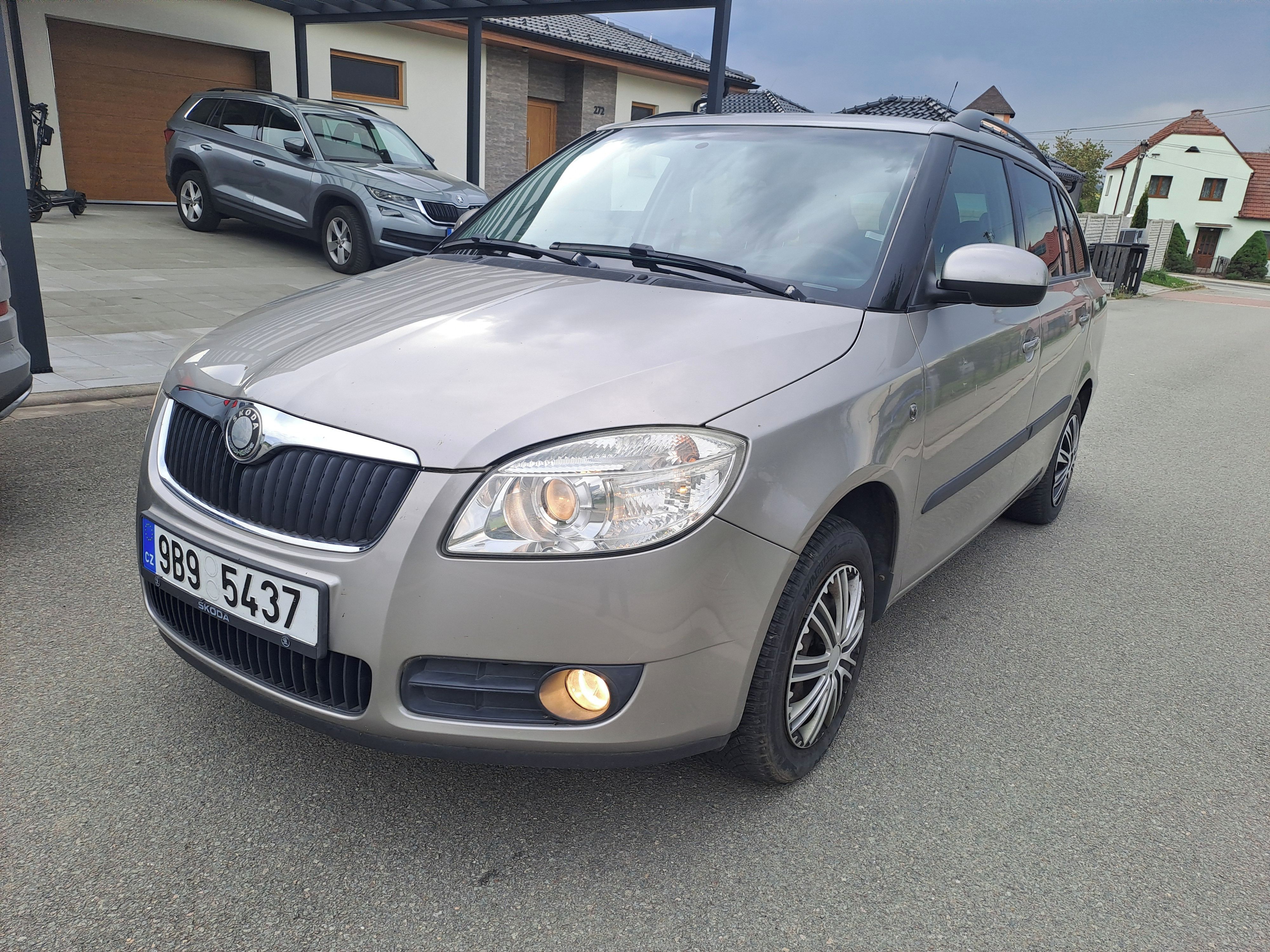 Škoda Fabia, 1,6MPI 77KW,VELKÁ VÝBAVA,TAŽNÉ - fotka 2
