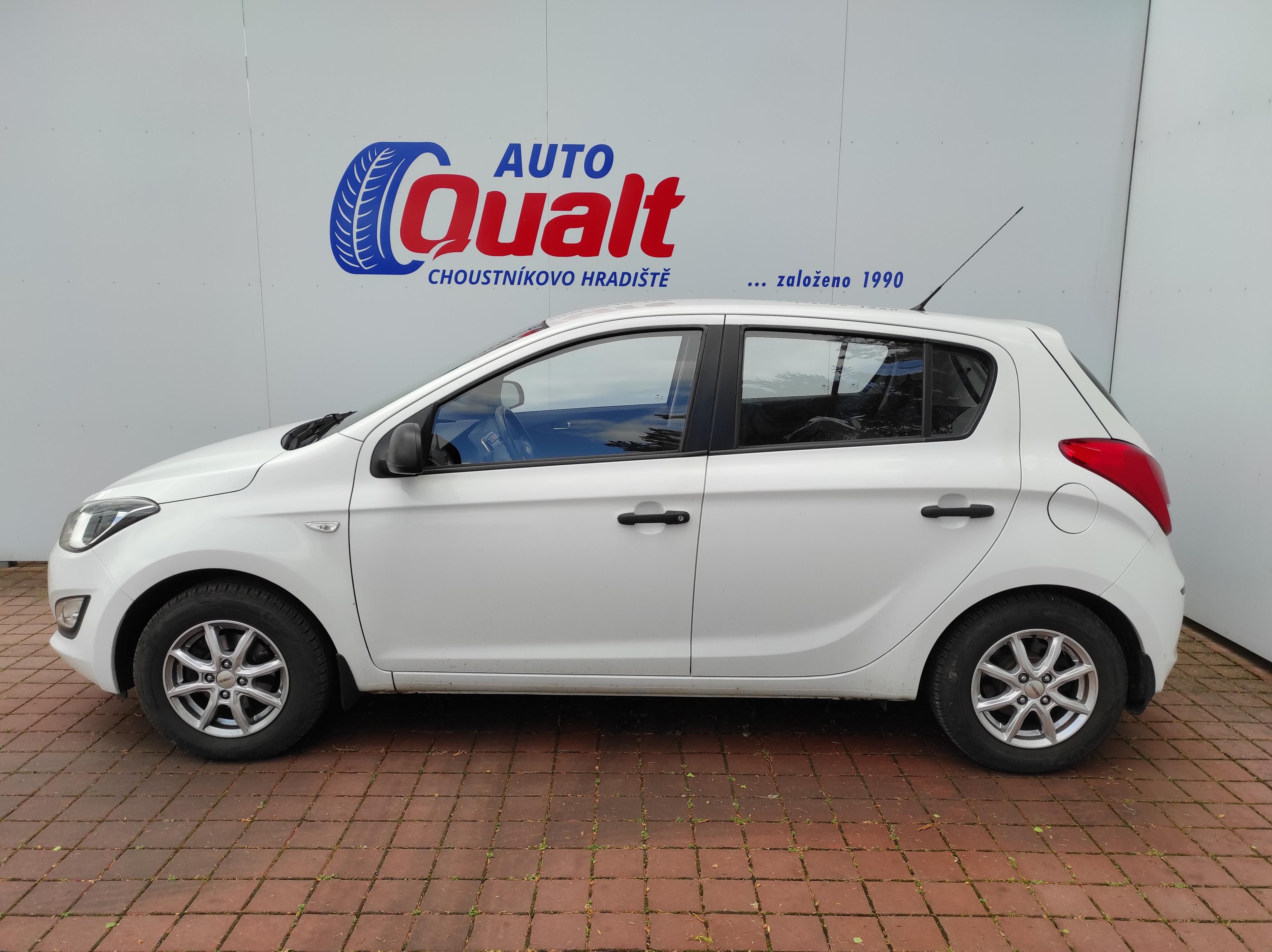 Hyundai i20, 1.2 ČR, 1.MAJ, SERVISKA, KLIMA - fotka 2
