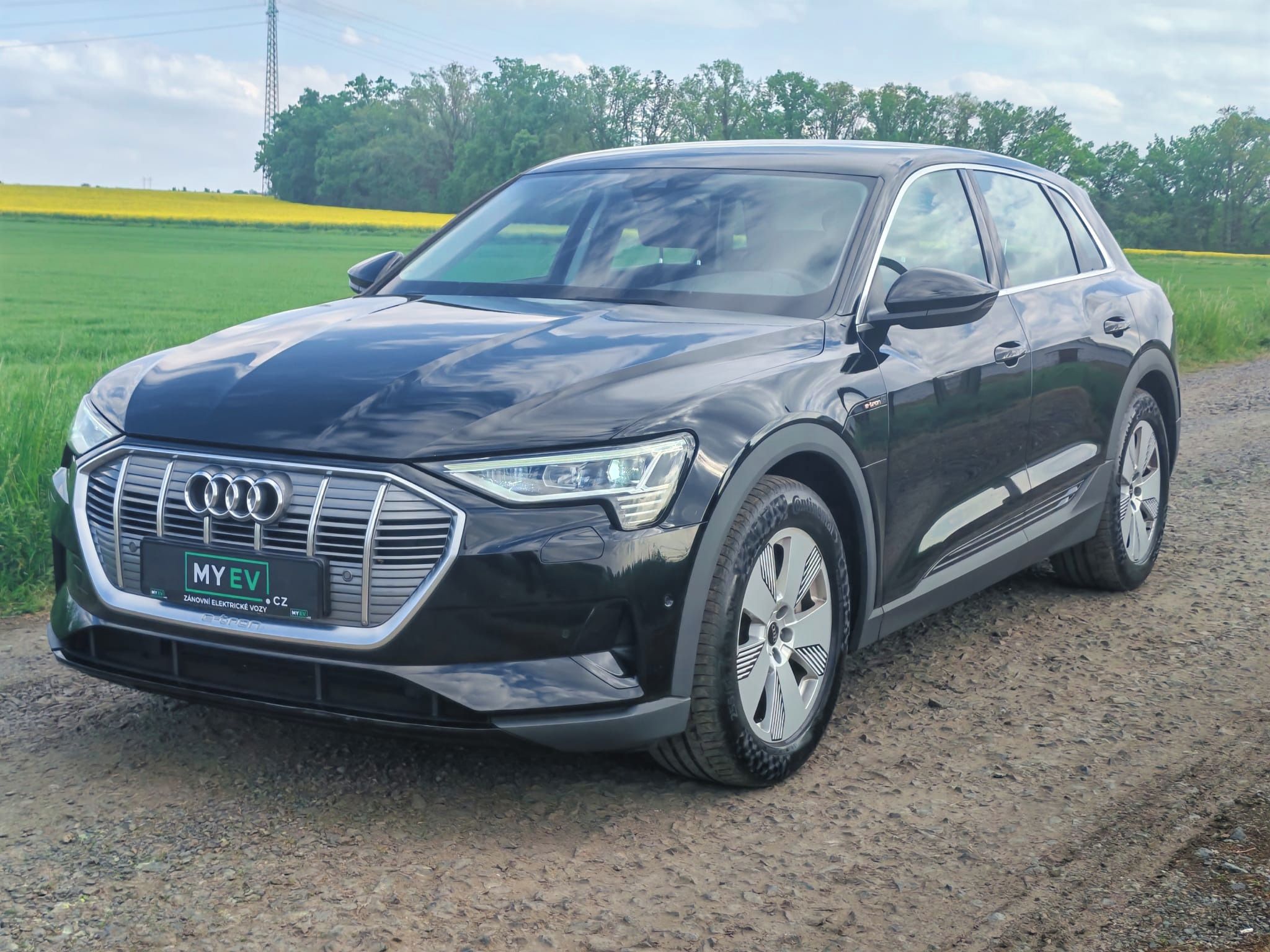 Audi e-tron, 71kWh QUATTRO 50 ZÁRUKA DPH - fotka 3