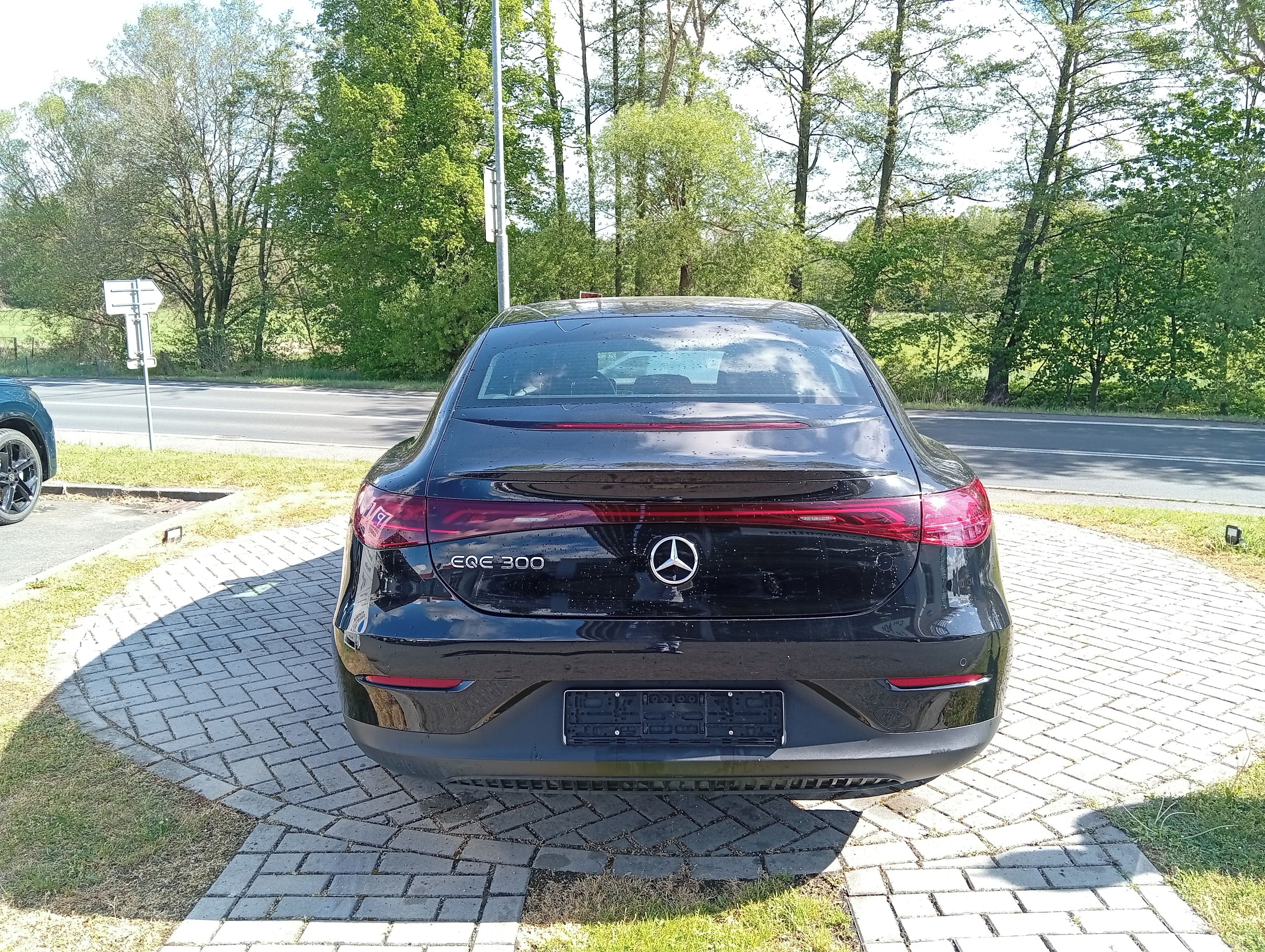 Mercedes-Benz EQE, 180kW,89kWh - fotka 5