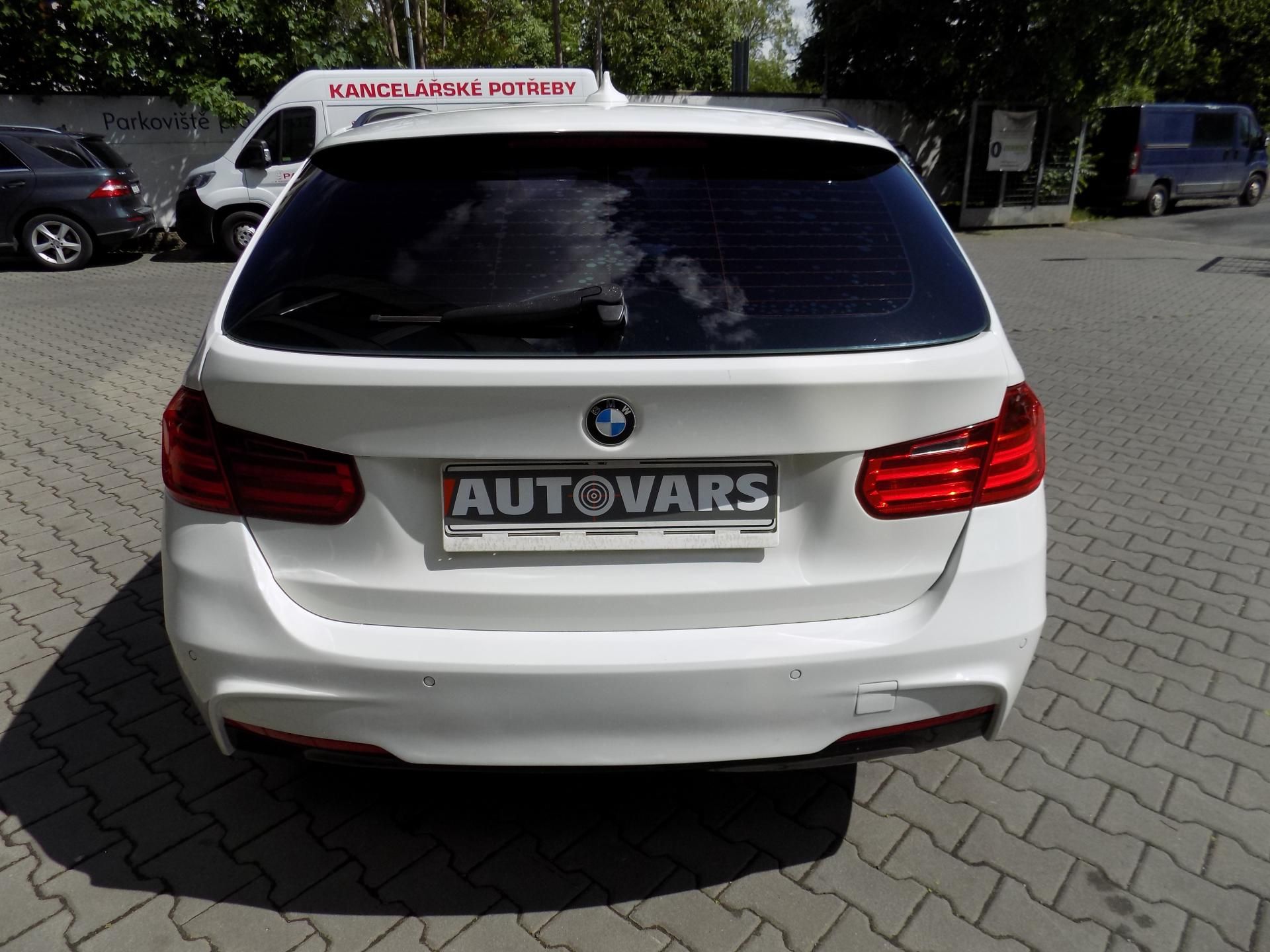 BMW Řada 3, 320 D 135 KW - fotka 6
