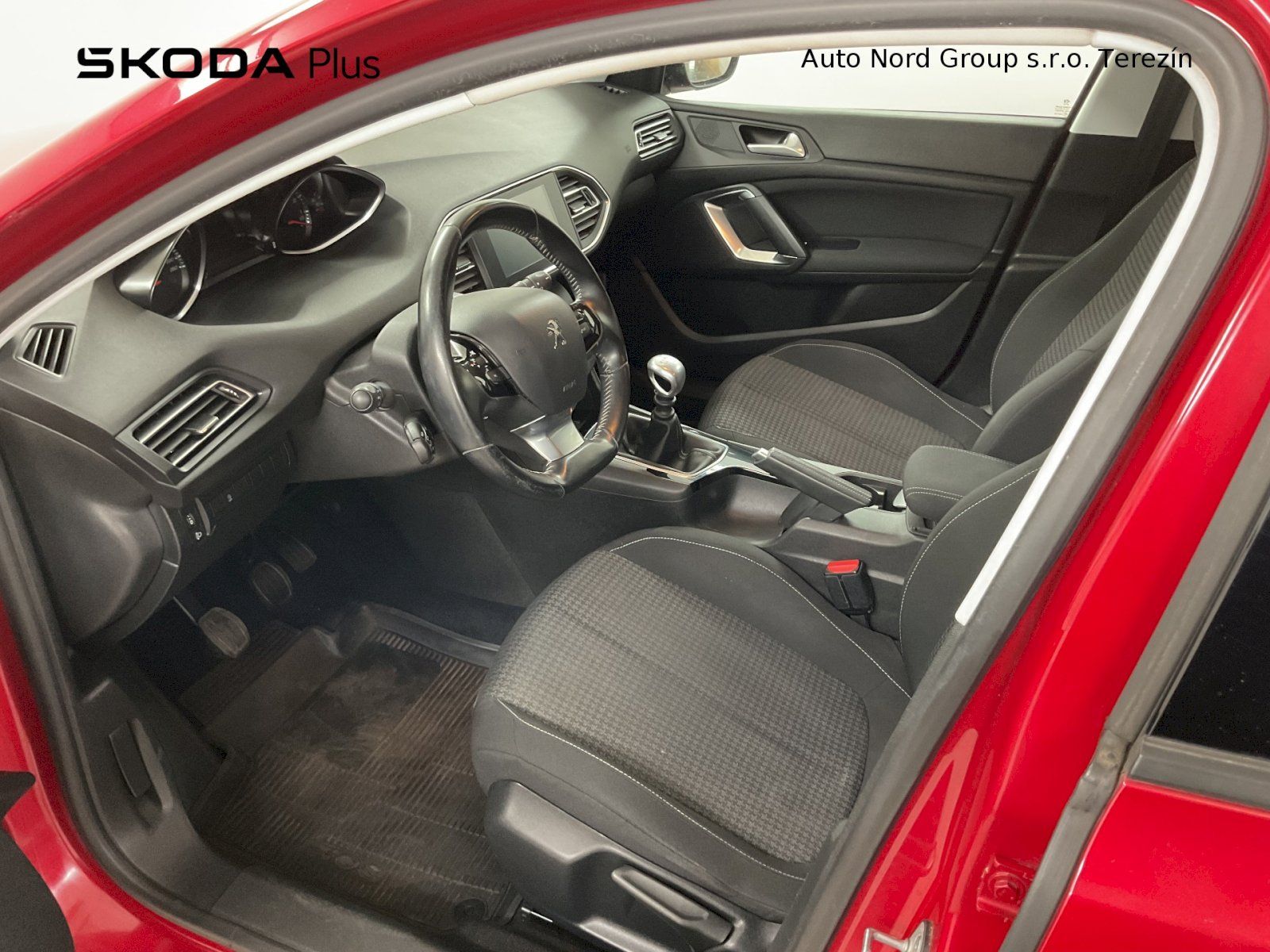 Peugeot 308, SW ACTIVE 1.2 PureTech - fotka 5