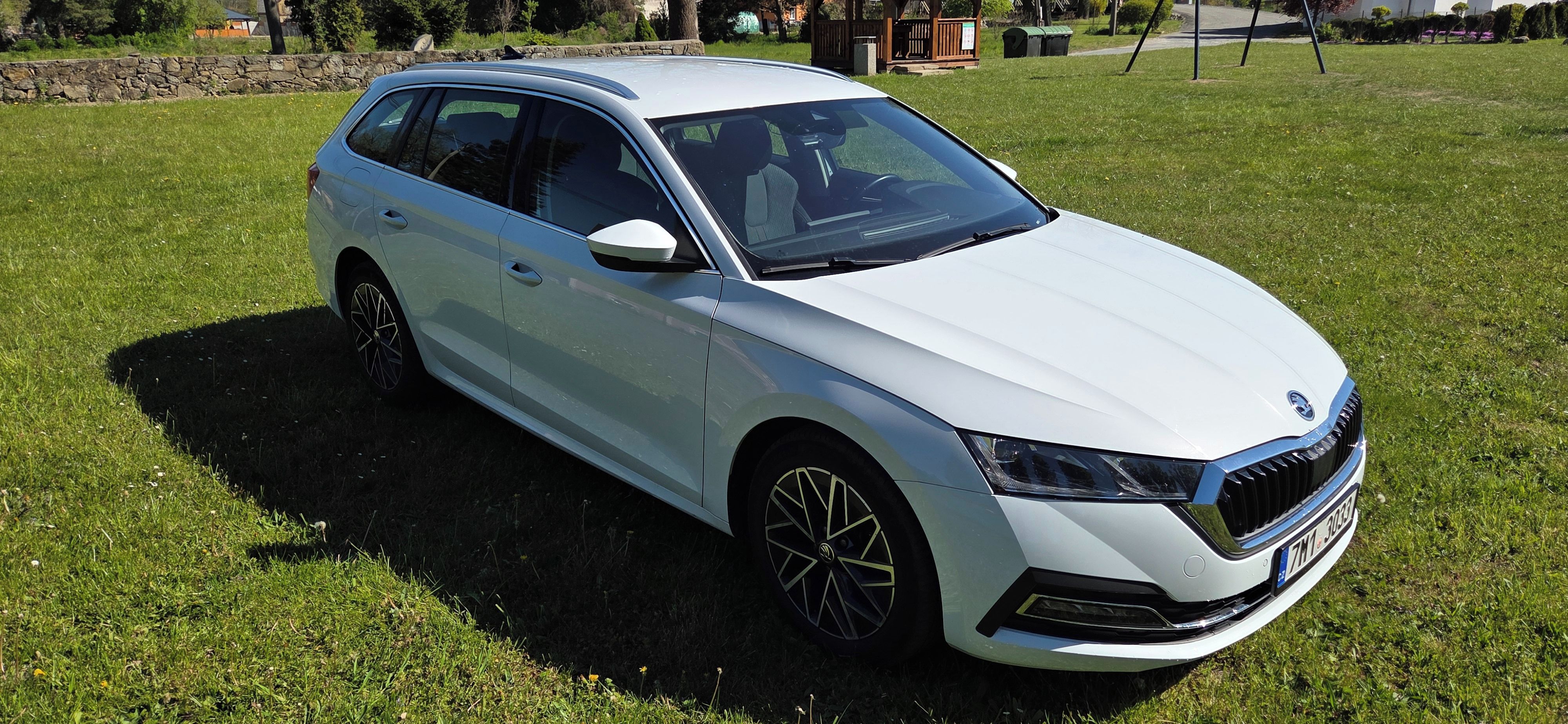 Škoda Octavia, 2.0TDI 110 kW Style,DPH,TZ,ČR - fotka 2