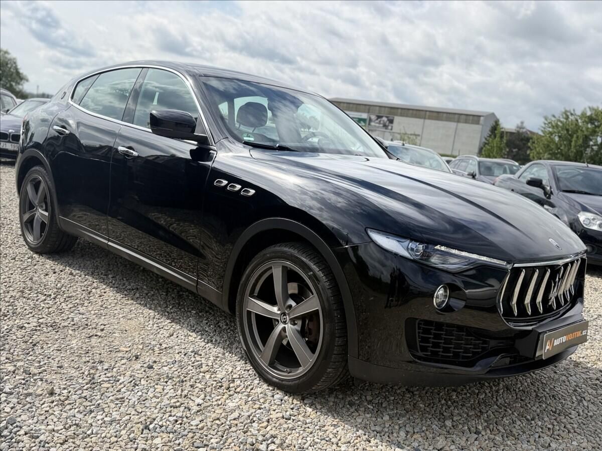 Maserati Levante, 3,0 Q4 A/T 202kW - fotka 3