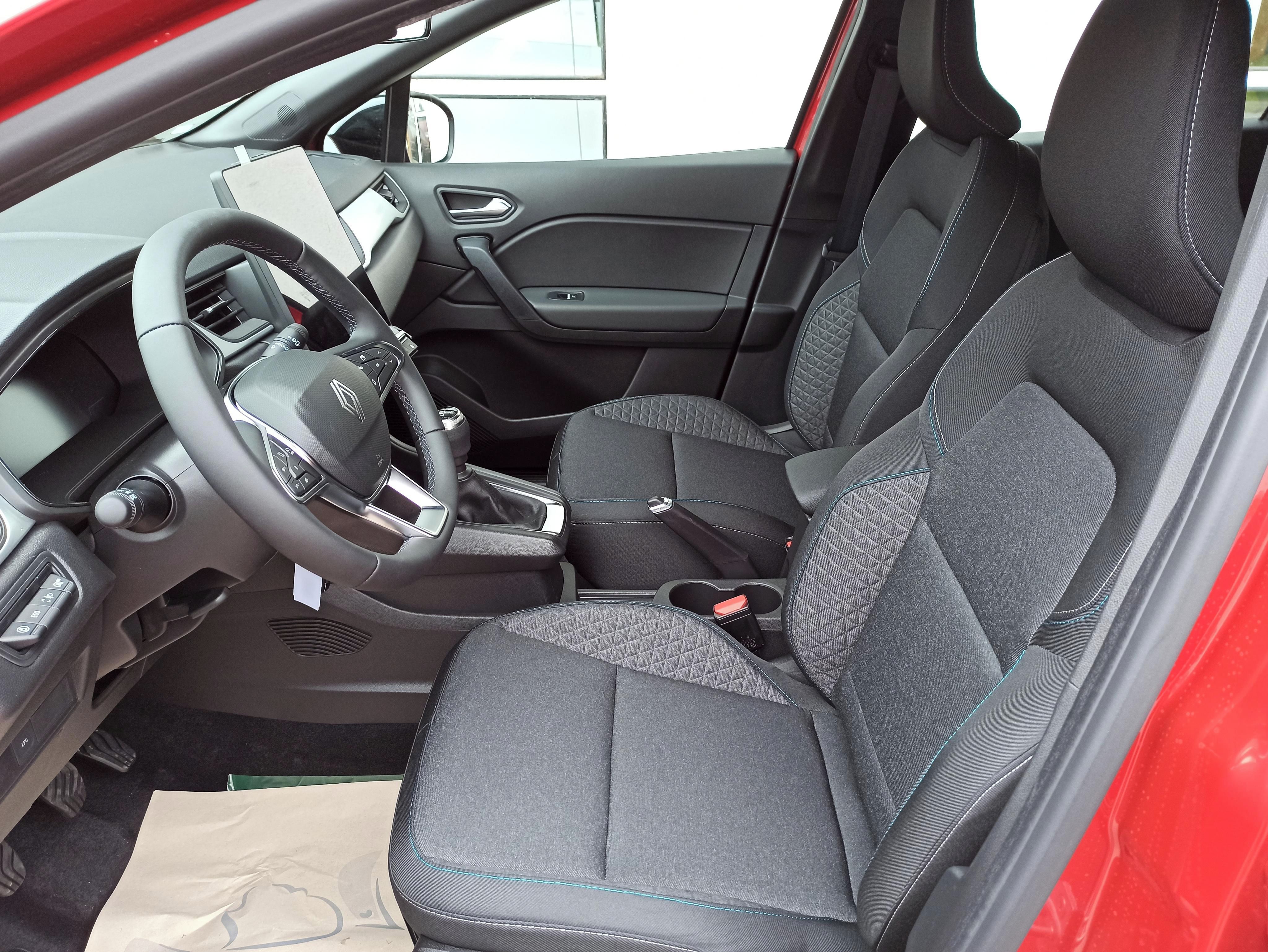 Renault Captur, Evolution TCe 115 - fotka 6