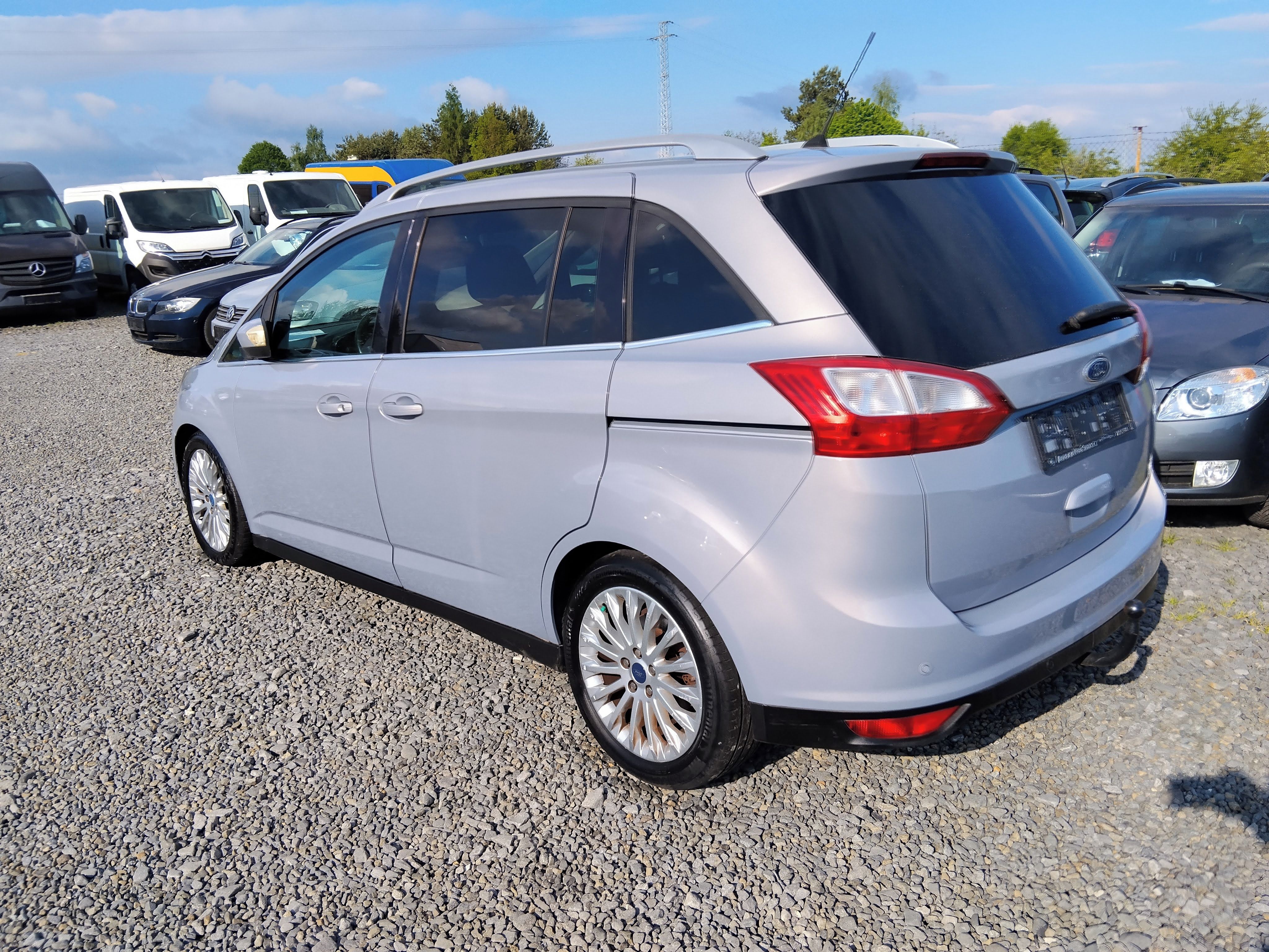 Ford Grand C-MAX, 1.6 TDCi 7 Míst, Klima, Navi - fotka 4