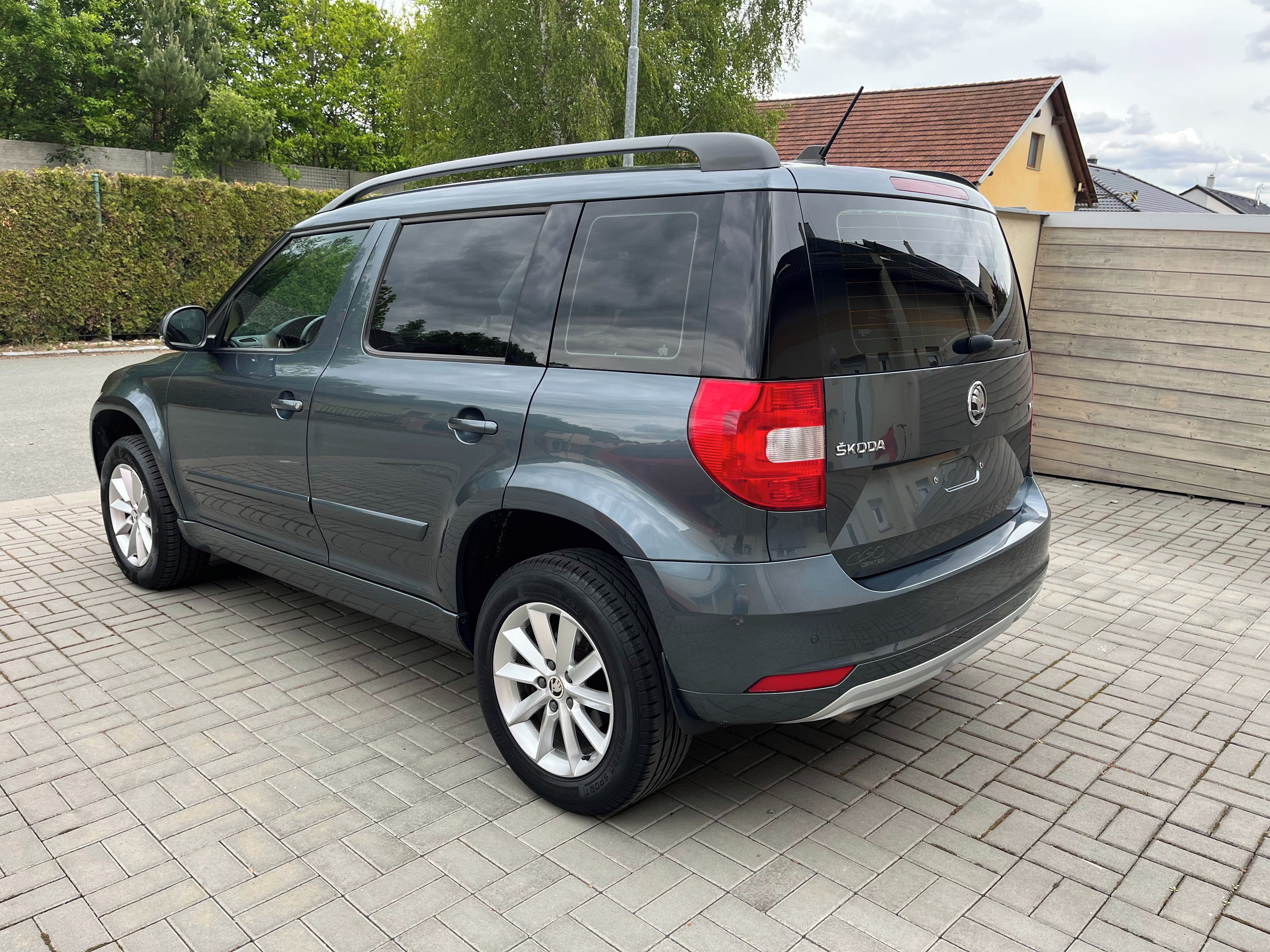 Škoda Yeti, 1.4 TSI / vyhř. sklo / TopStav - fotka 4