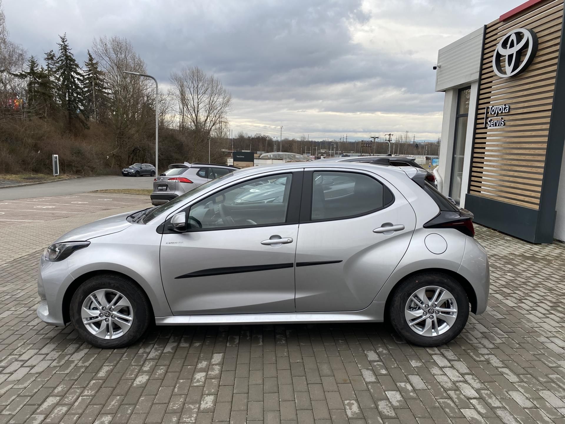Toyota Yaris, 1.5 HEV Limited Edition - fotka 3