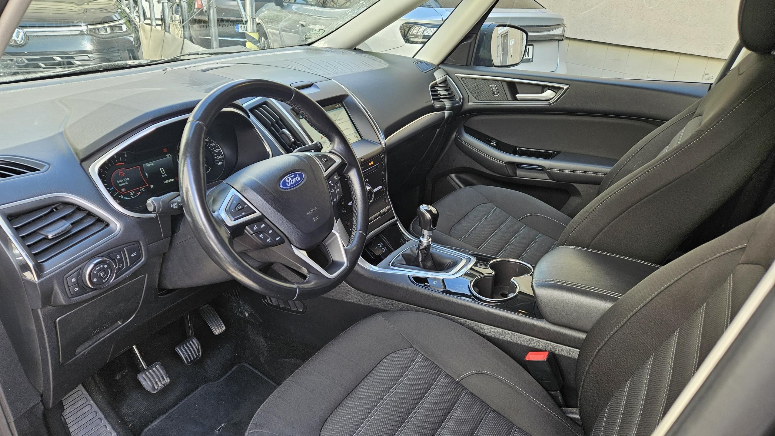 Ford Galaxy, 2.0 TDCI 132 kW Titanium - fotka 3