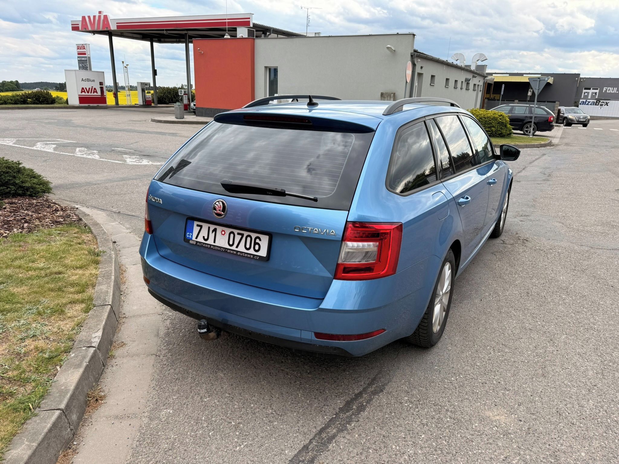 Škoda Octavia - fotka 3