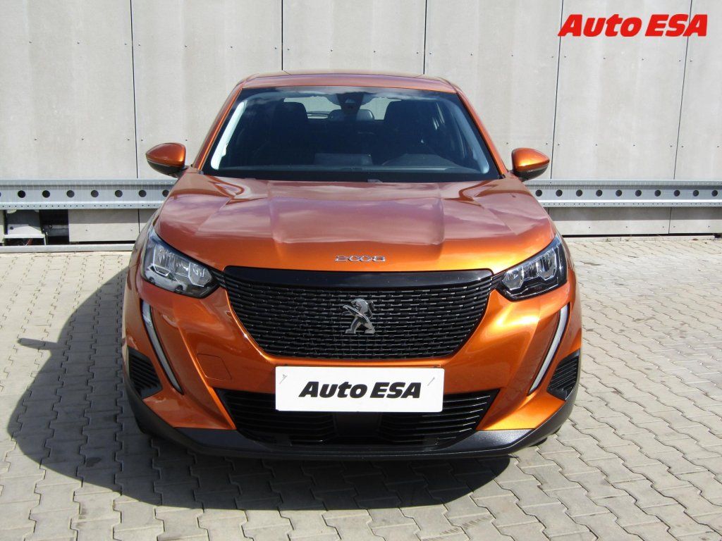 Peugeot 2008, 1.2 PT - fotka 2