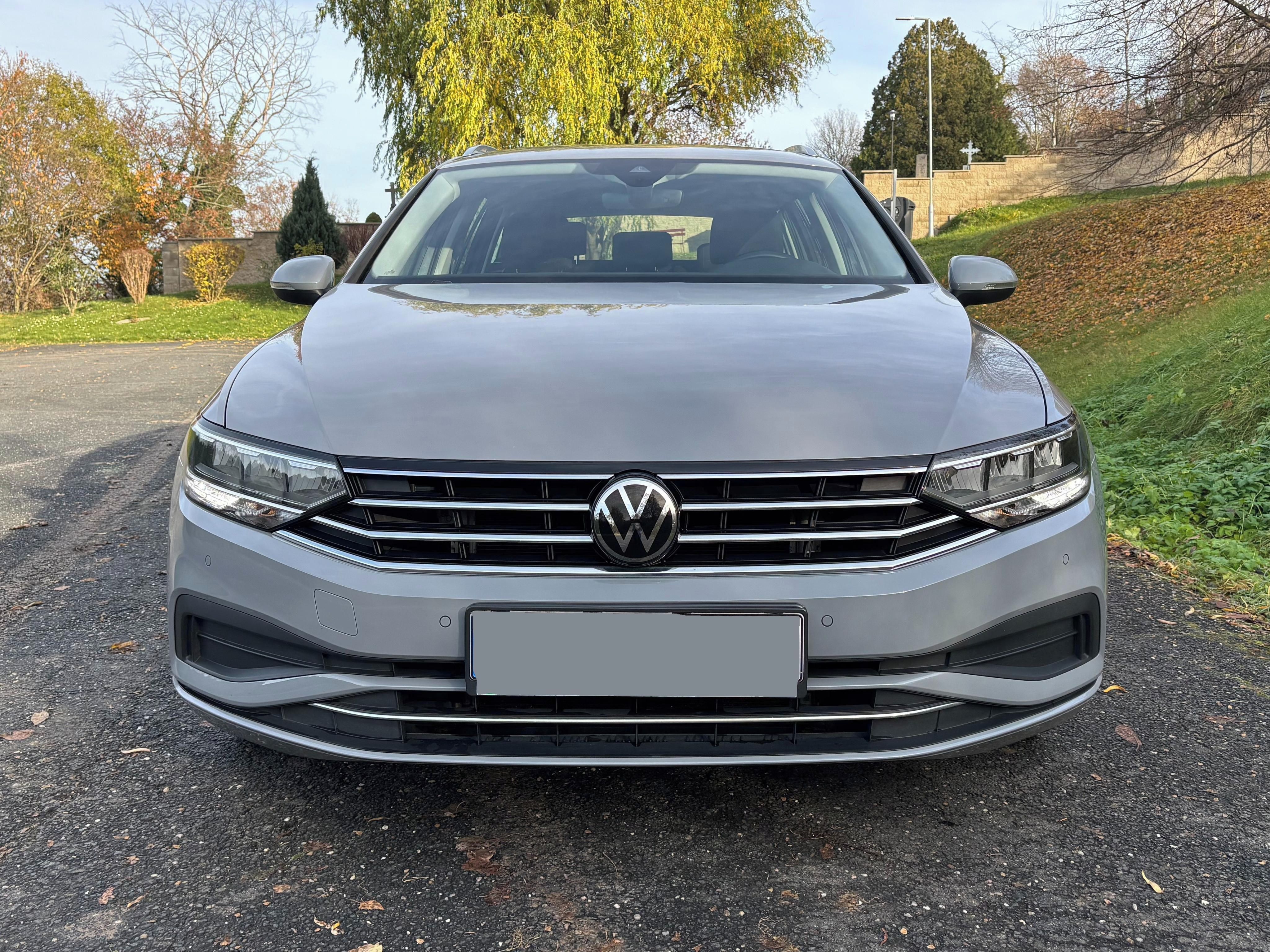 Volkswagen Passat, Variant 1,5TSI EVO Business ČR - fotka 2
