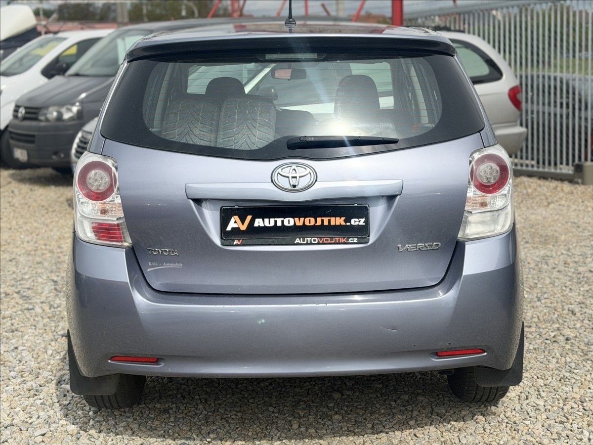 Toyota Verso, 2,0 D-4D 93kW DIGIKLIMA 6KVALT - fotka 6