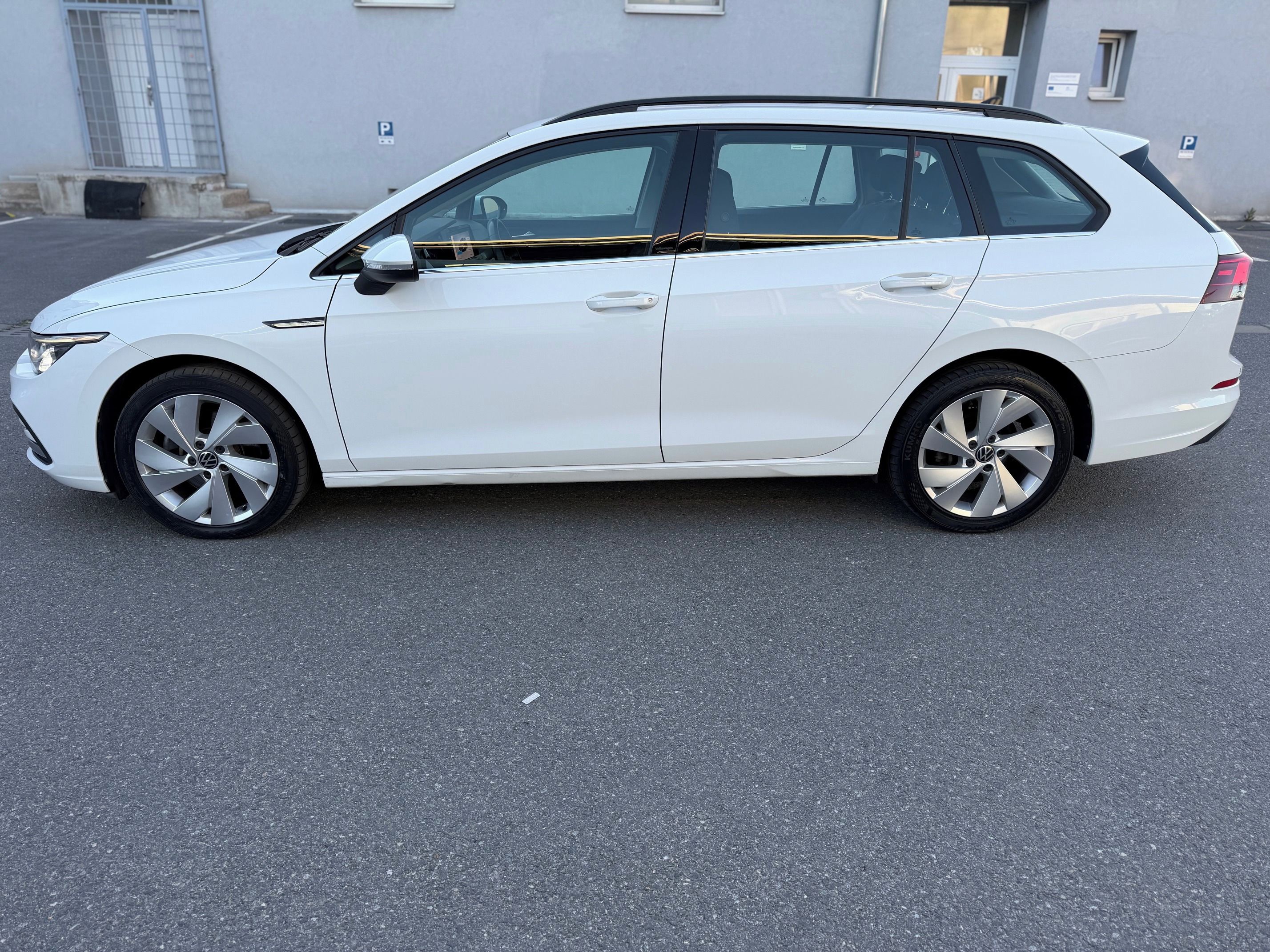 Volkswagen Golf, 110kw DSG STYLE odp.DPH - fotka 5