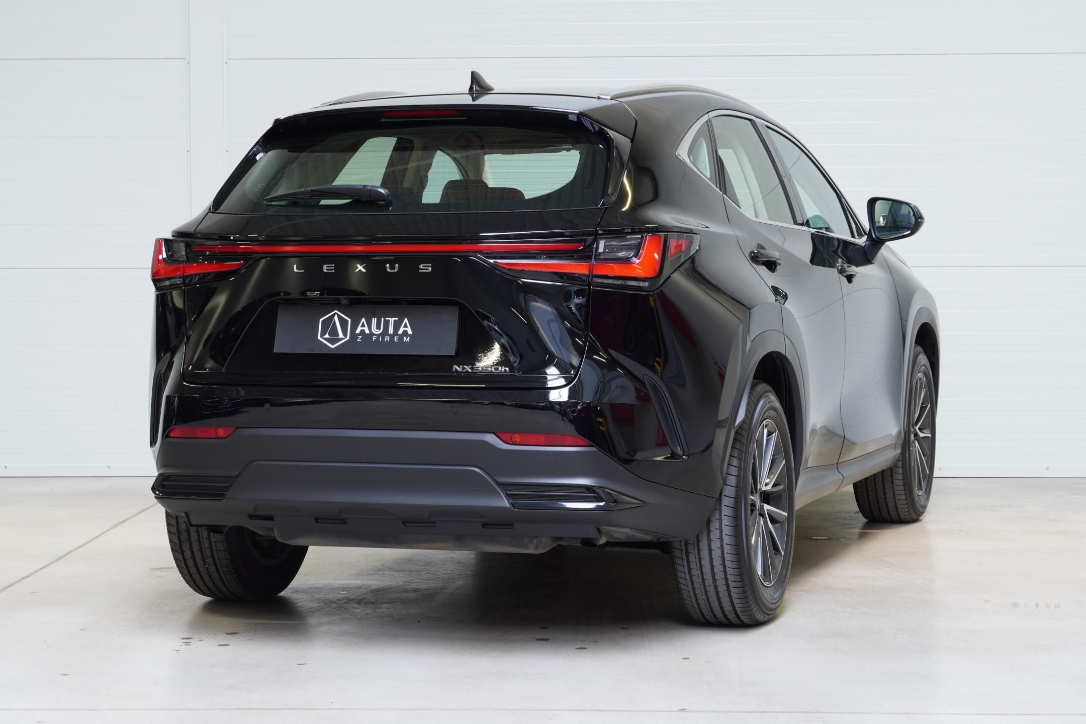 Lexus NX 350h, 1.MAJ,DPH,Kamera,El.kufr - fotka 6