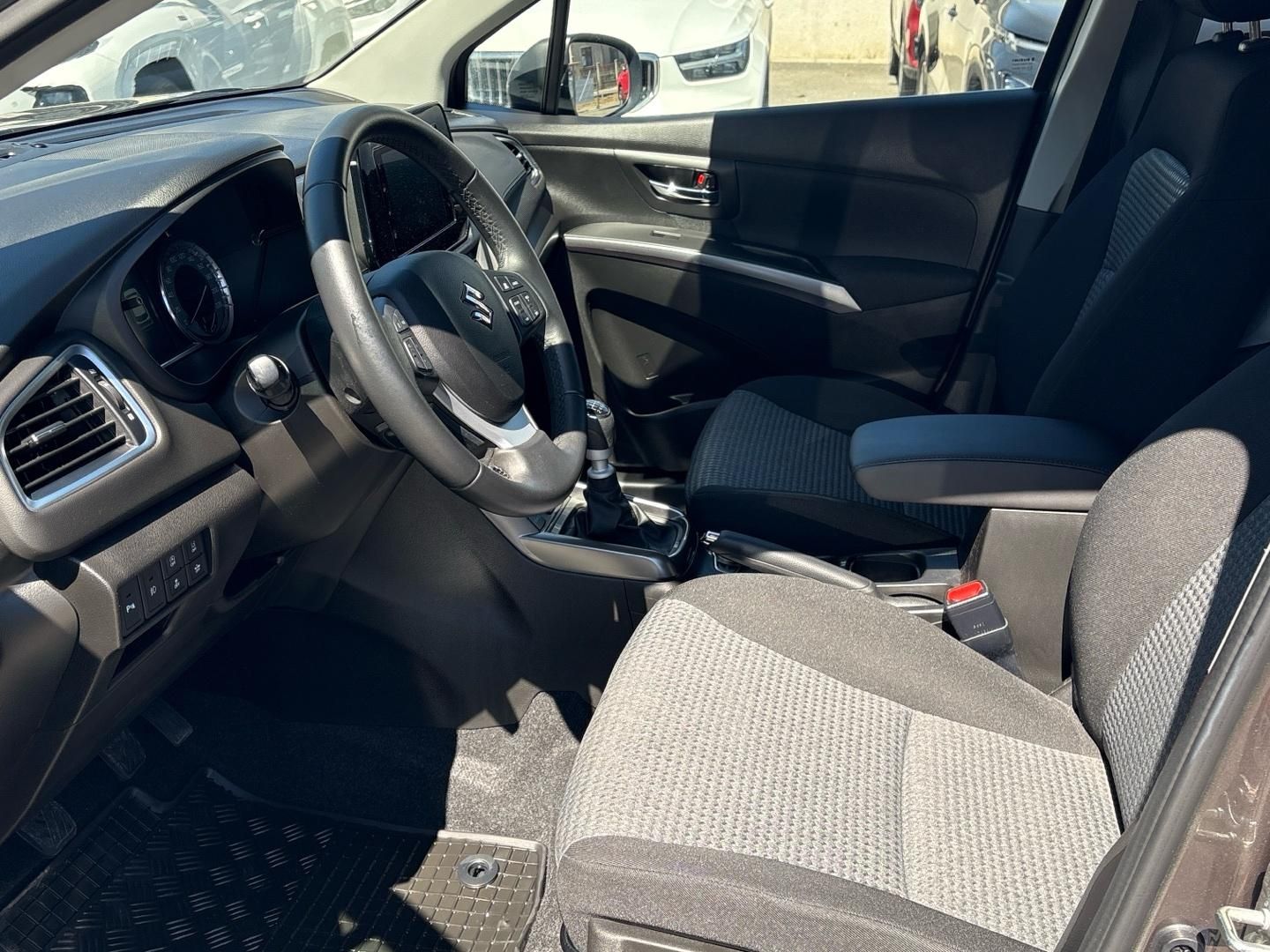 Suzuki S-Cross, 1.4 BoosterJet Premium 4x4 - fotka 6