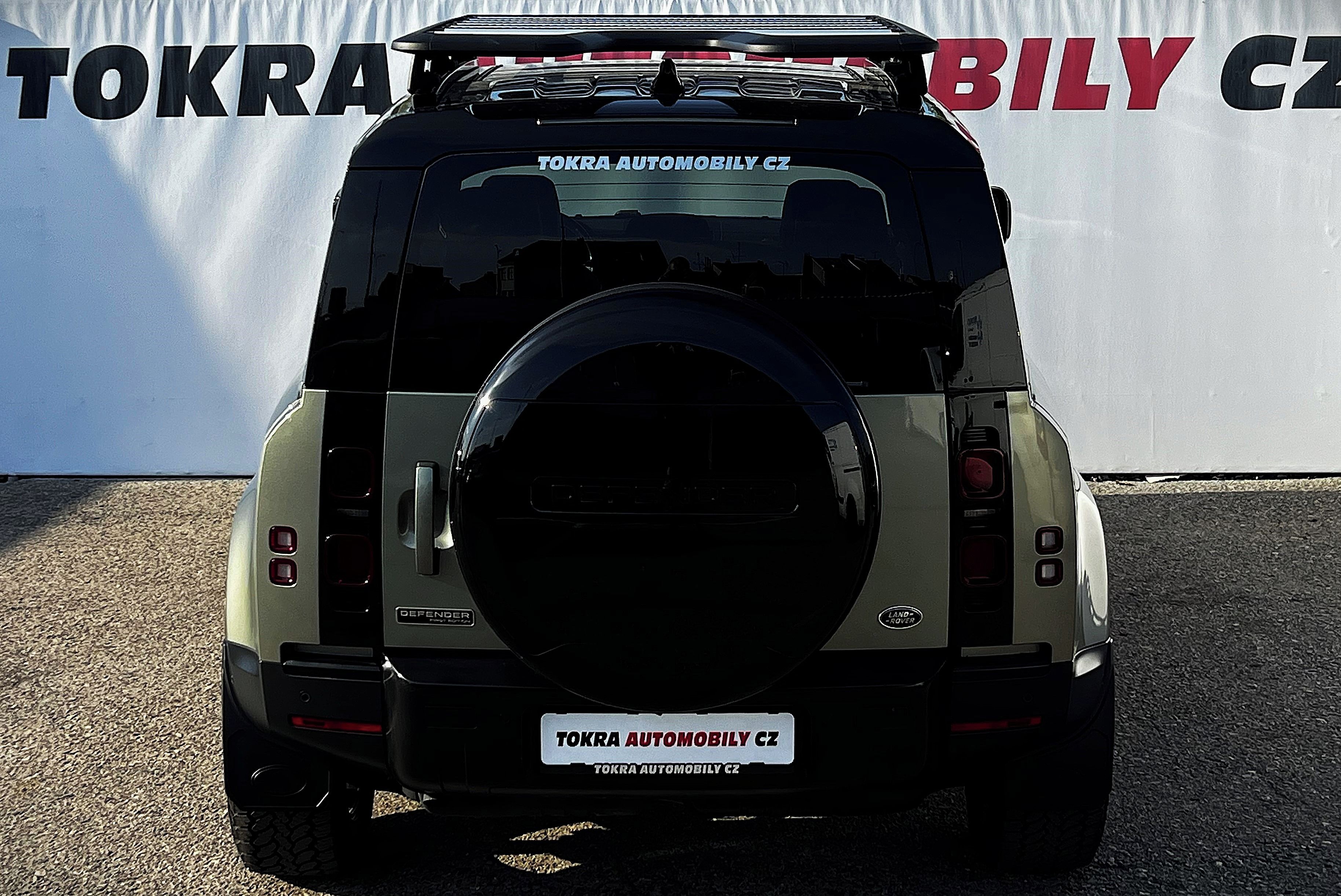 Land Rover Defender, D240 AWD 110 First Edition DPH - fotka 5