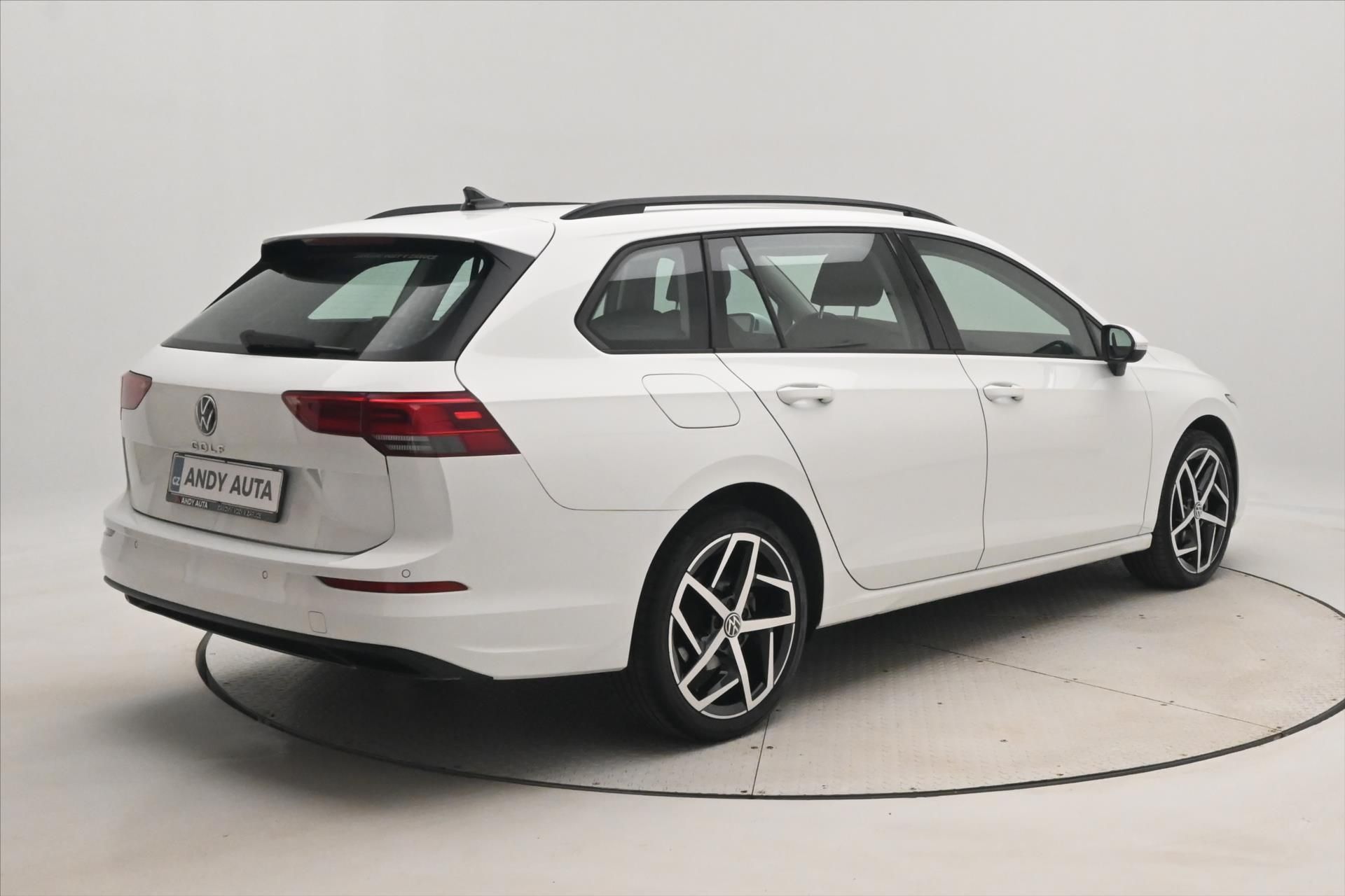 Volkswagen Golf, 2,0 TDI 110 kW VŮZ PŘIPRAVUJEM - fotka 6