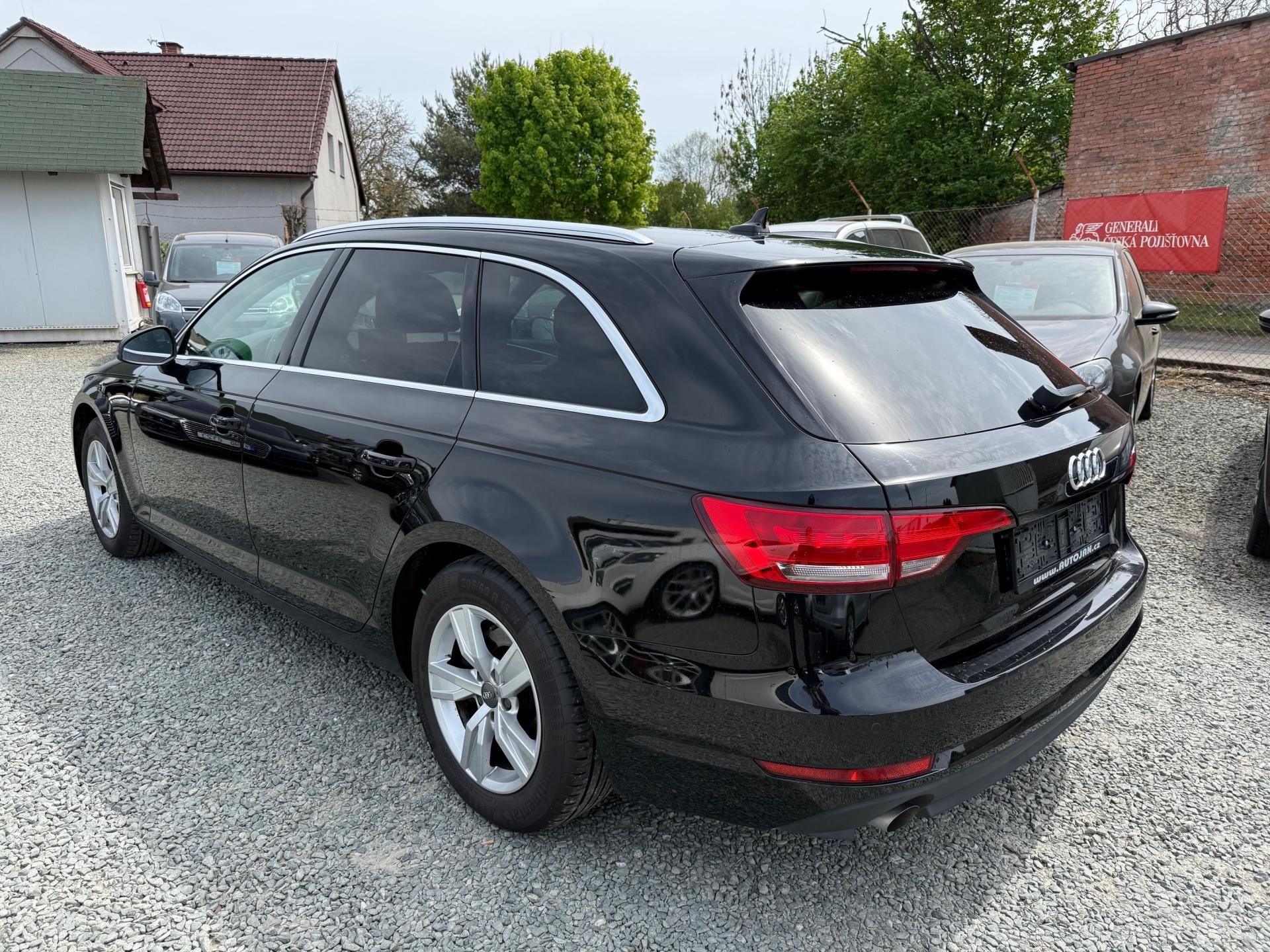Audi A4, 1.4 TFSI 110 KW AUTOMAT - fotka 4