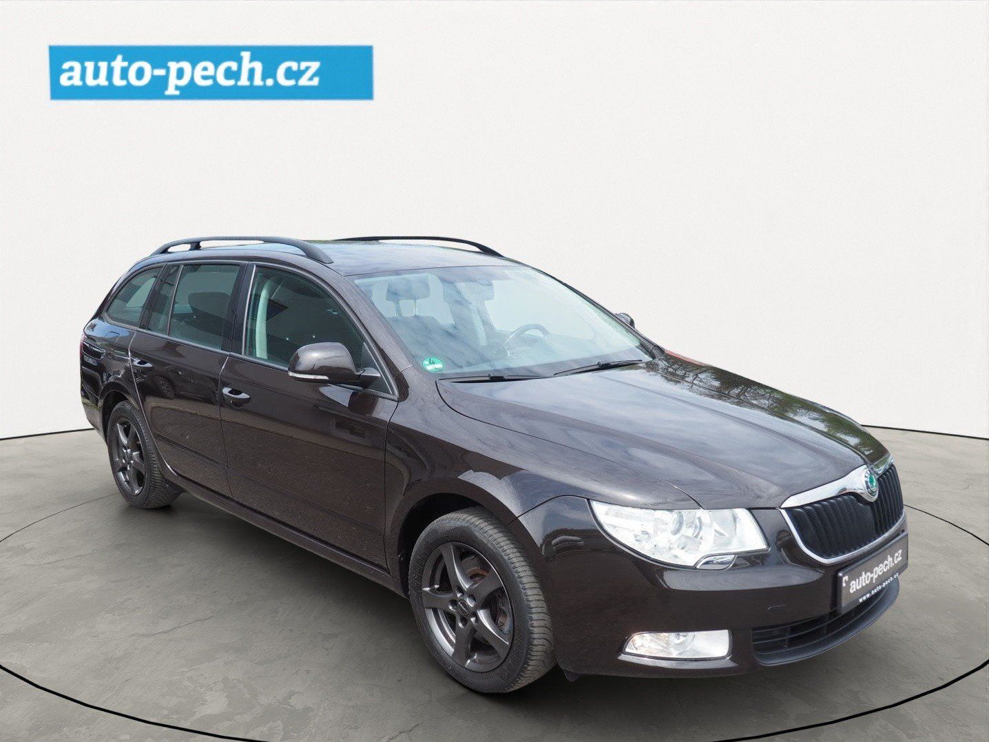 Škoda Superb, 1.4i, 92 kW, Ambiente - fotka 5