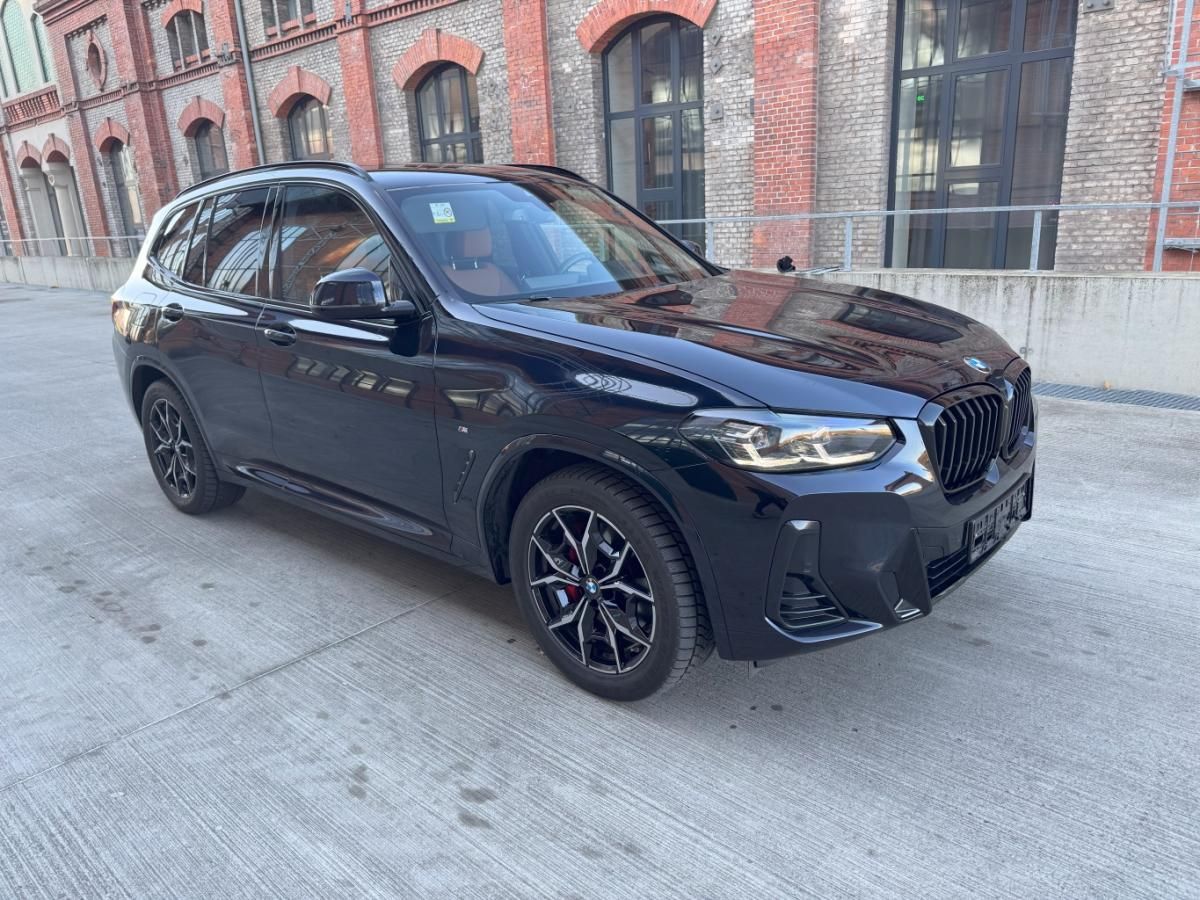 BMW X3, xDrive20d M paket + tažné - fotka 2