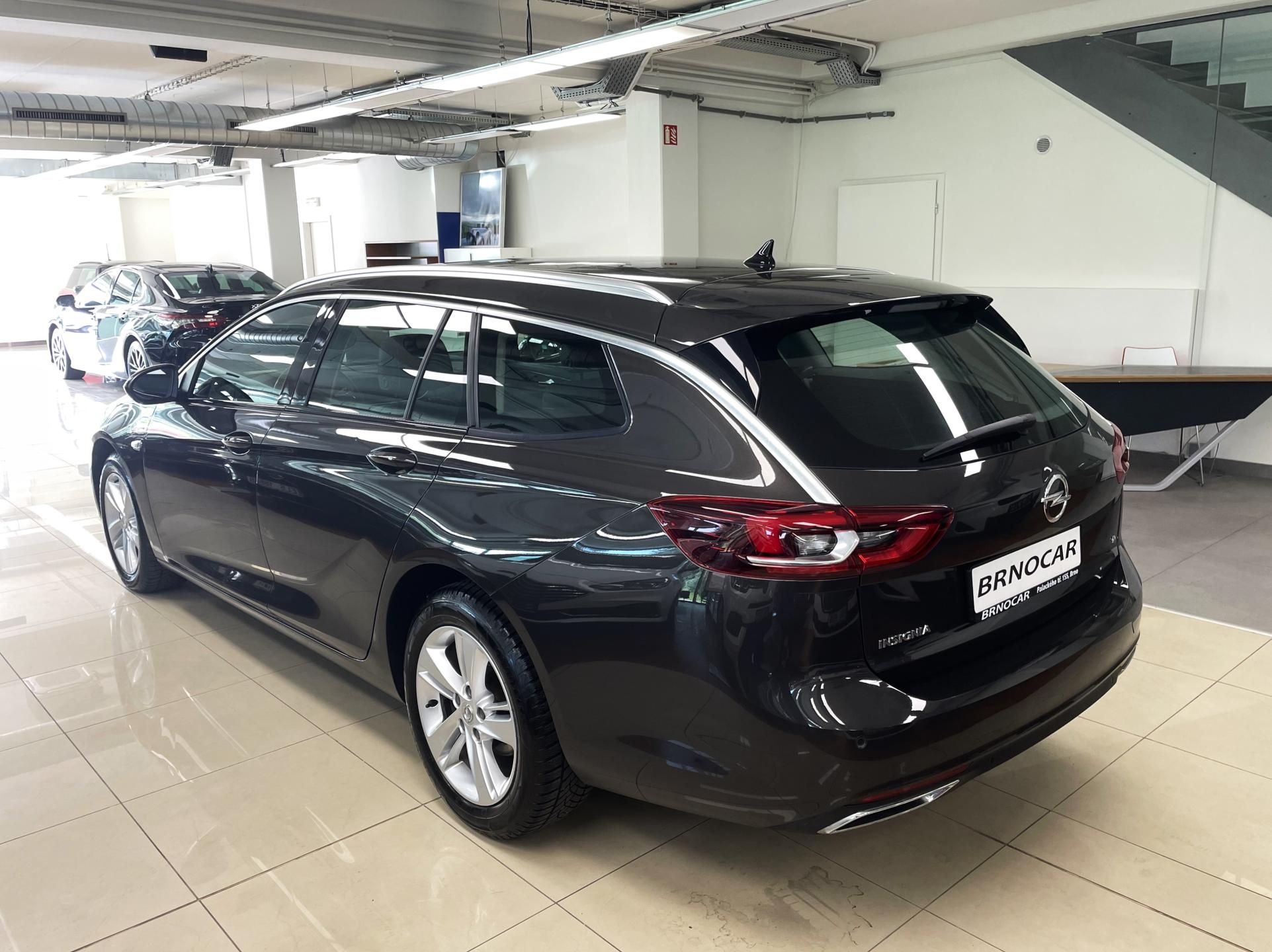 Opel Insignia, ST 2,0CDTi 128kW 4X4, ČR - fotka 4
