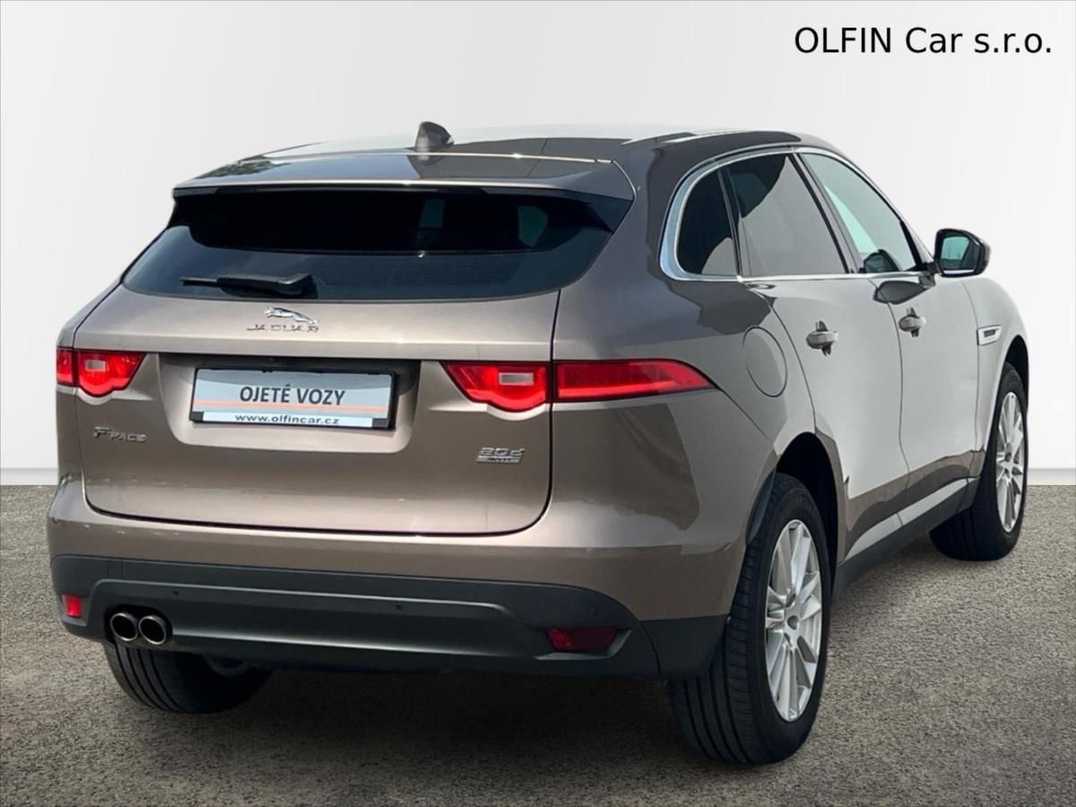 Jaguar F-Pace, 2,0 D 132kW AWD PRESTIGE - fotka 2