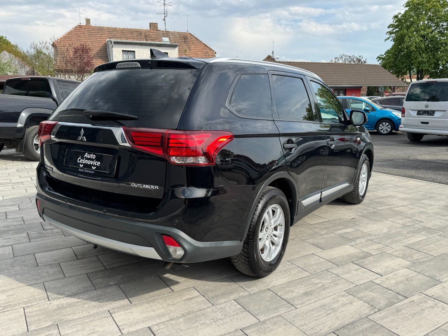 Mitsubishi Outlander, Invite 2.0i MIVEC - fotka 5