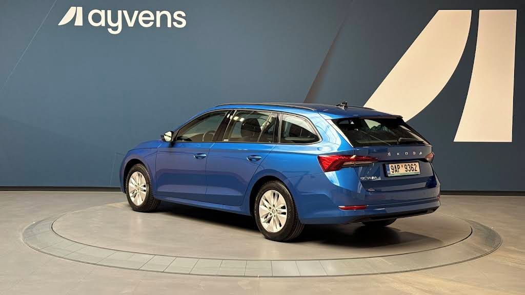 Škoda Octavia, 2.0 TDI 85kW Ambition Combi - fotka 3
