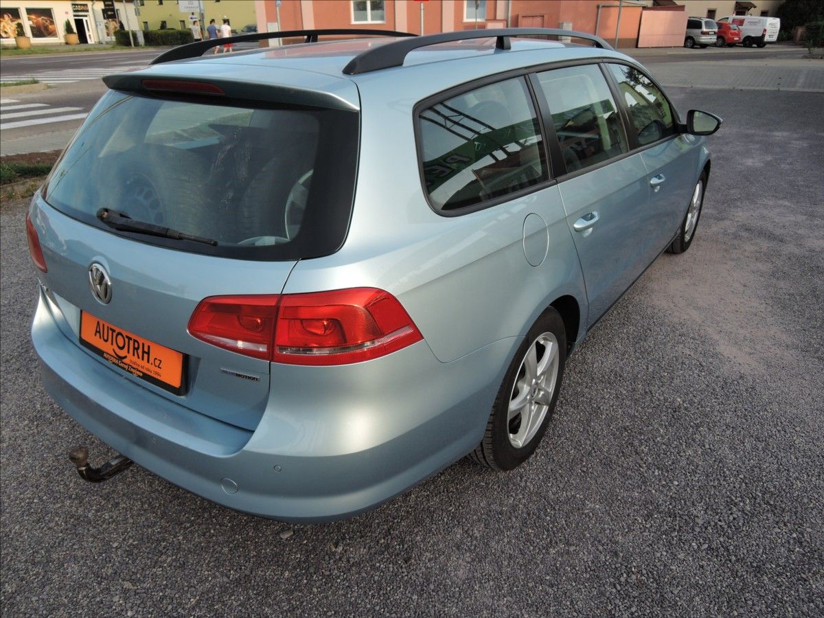 Volkswagen Passat, 1,6 TDi - fotka 6