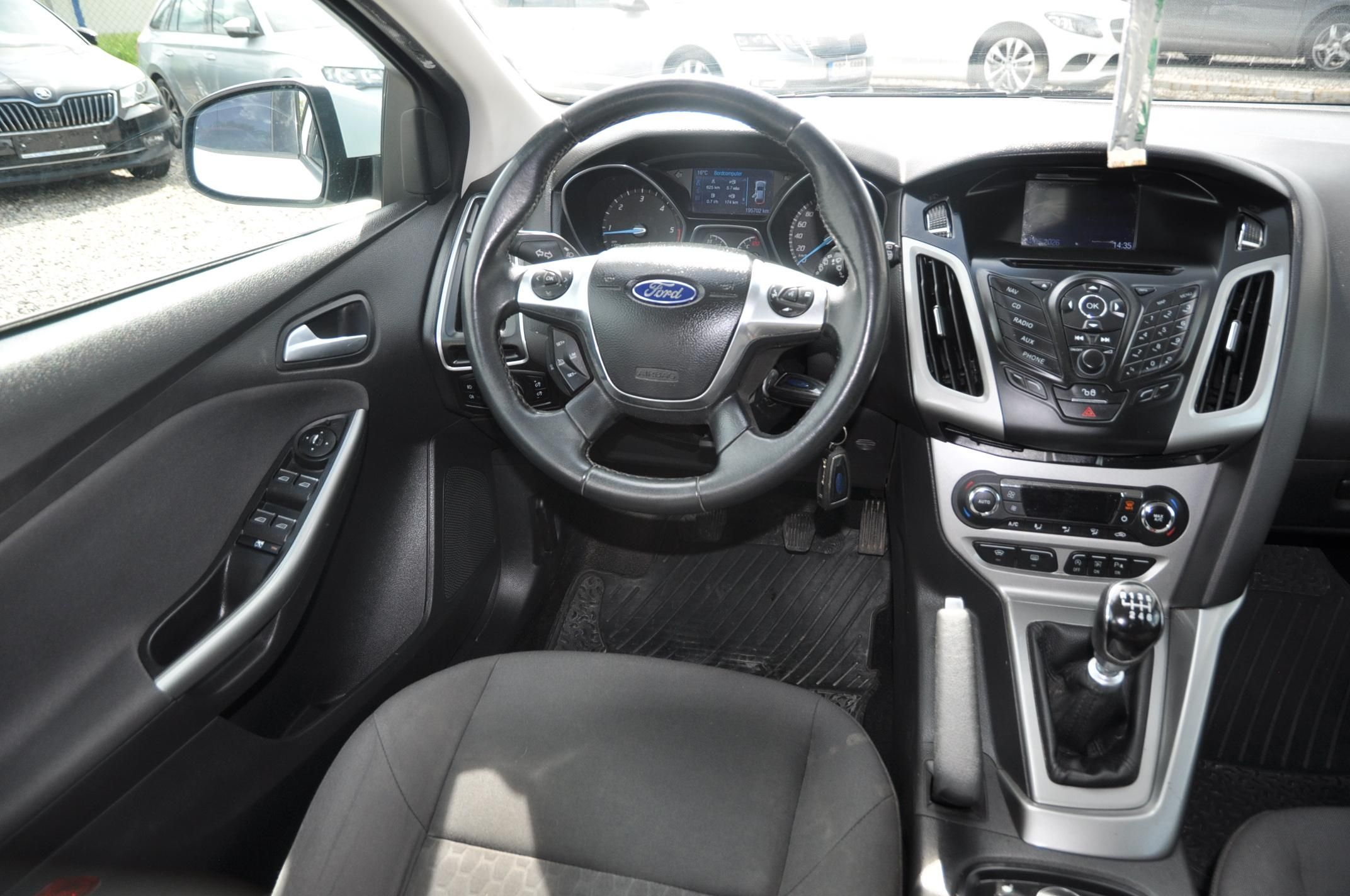 Ford Focus, 1.6TDCi 85kW KOMBI - fotka 5