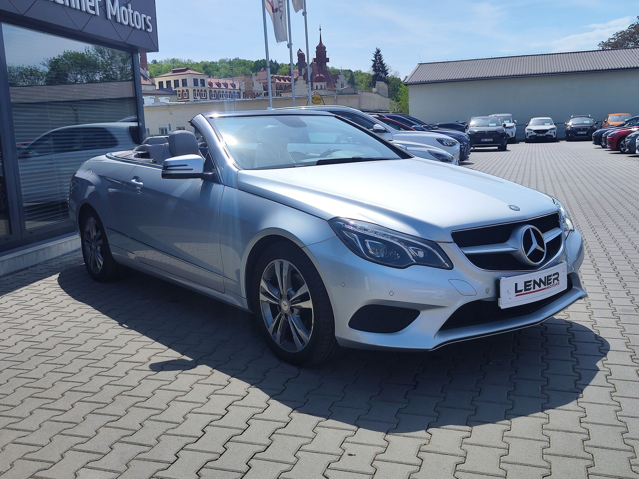 Mercedes-Benz Třídy E, 220d/125kW Cabrio - fotka 5