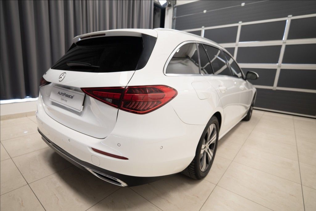 Mercedes-Benz Třídy C, 2,0 220d NAVI LED 1. MAJ ČR - fotka 4