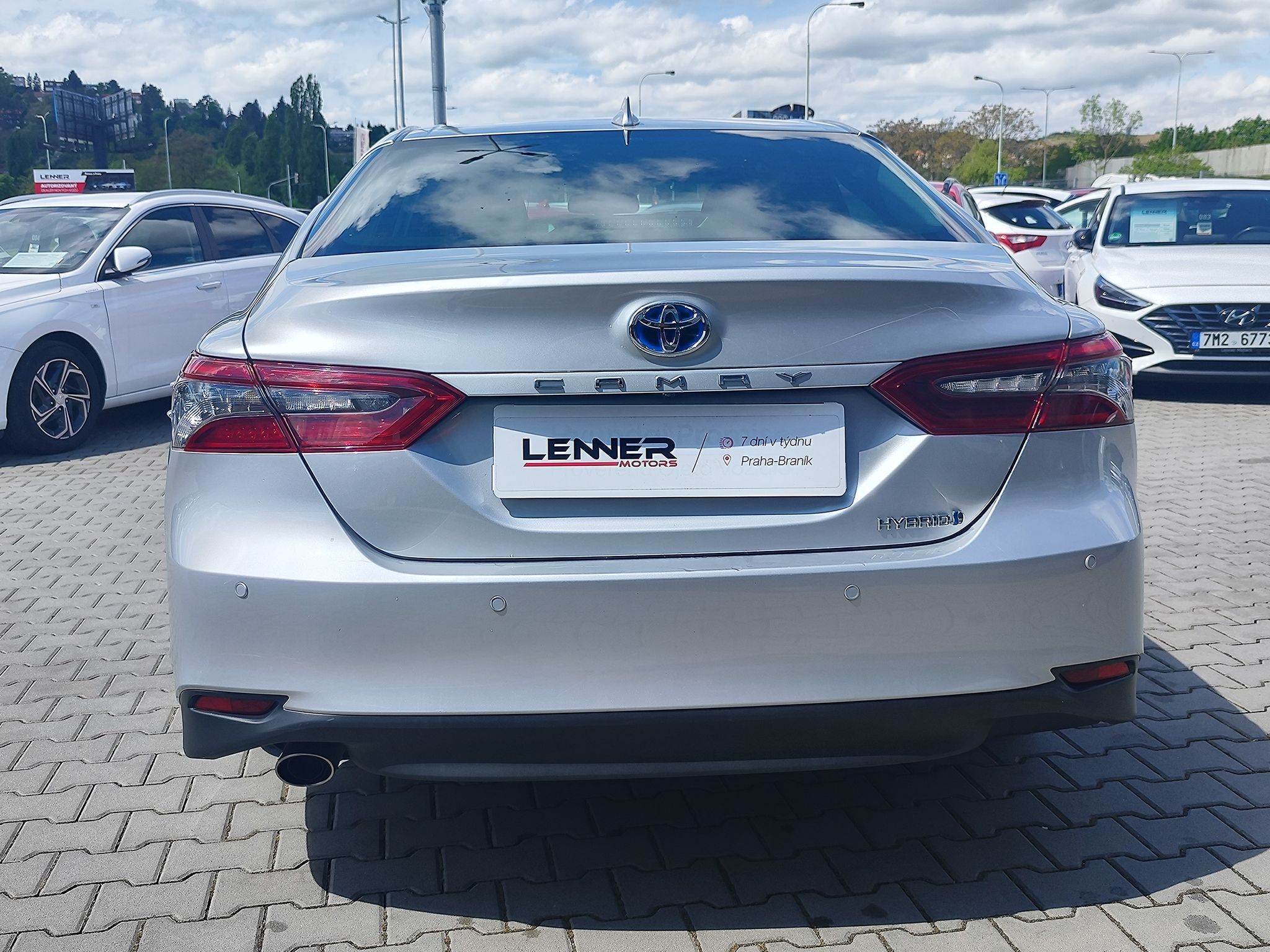 Toyota Camry, 2.5 HEV/160kW Executive e-CVT - fotka 6