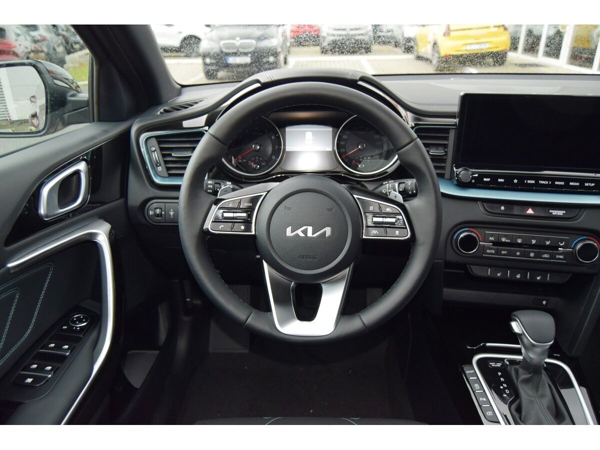 Kia XCee´d, 1,6 T-GDi 7DCT STEEL EDITION - fotka 6