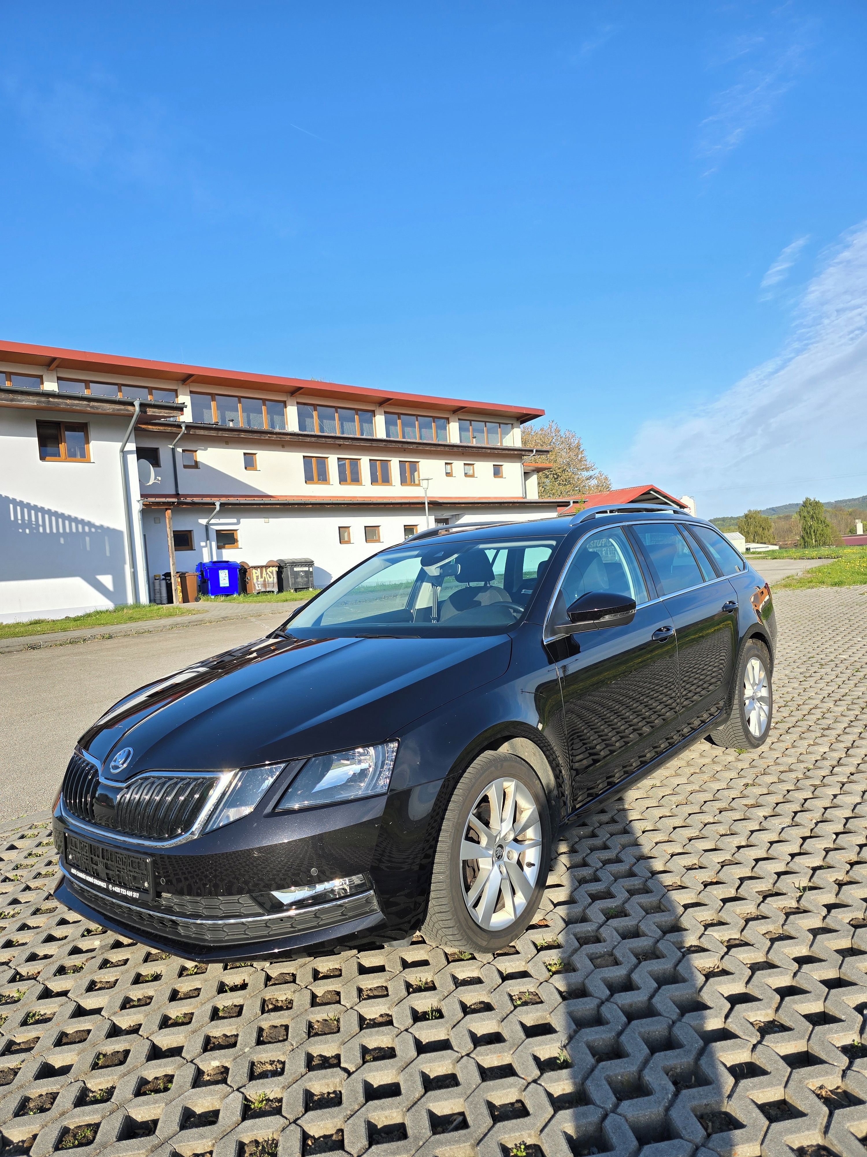 Škoda Octavia, 1.4 TSI Combi Style - fotka 3